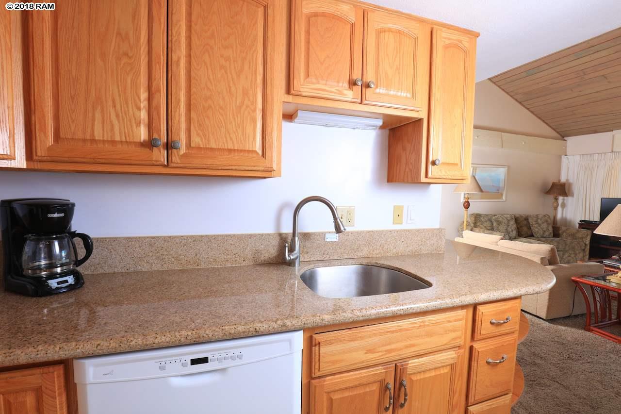 Nohonani condo # 405, Lahaina, Hawaii - photo 21 of 24