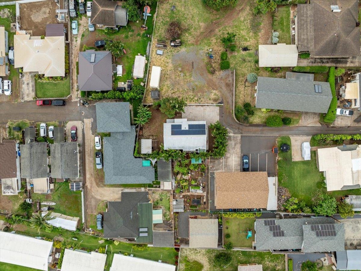 374  A Kalua Rd , Wailuku home - photo 37 of 42