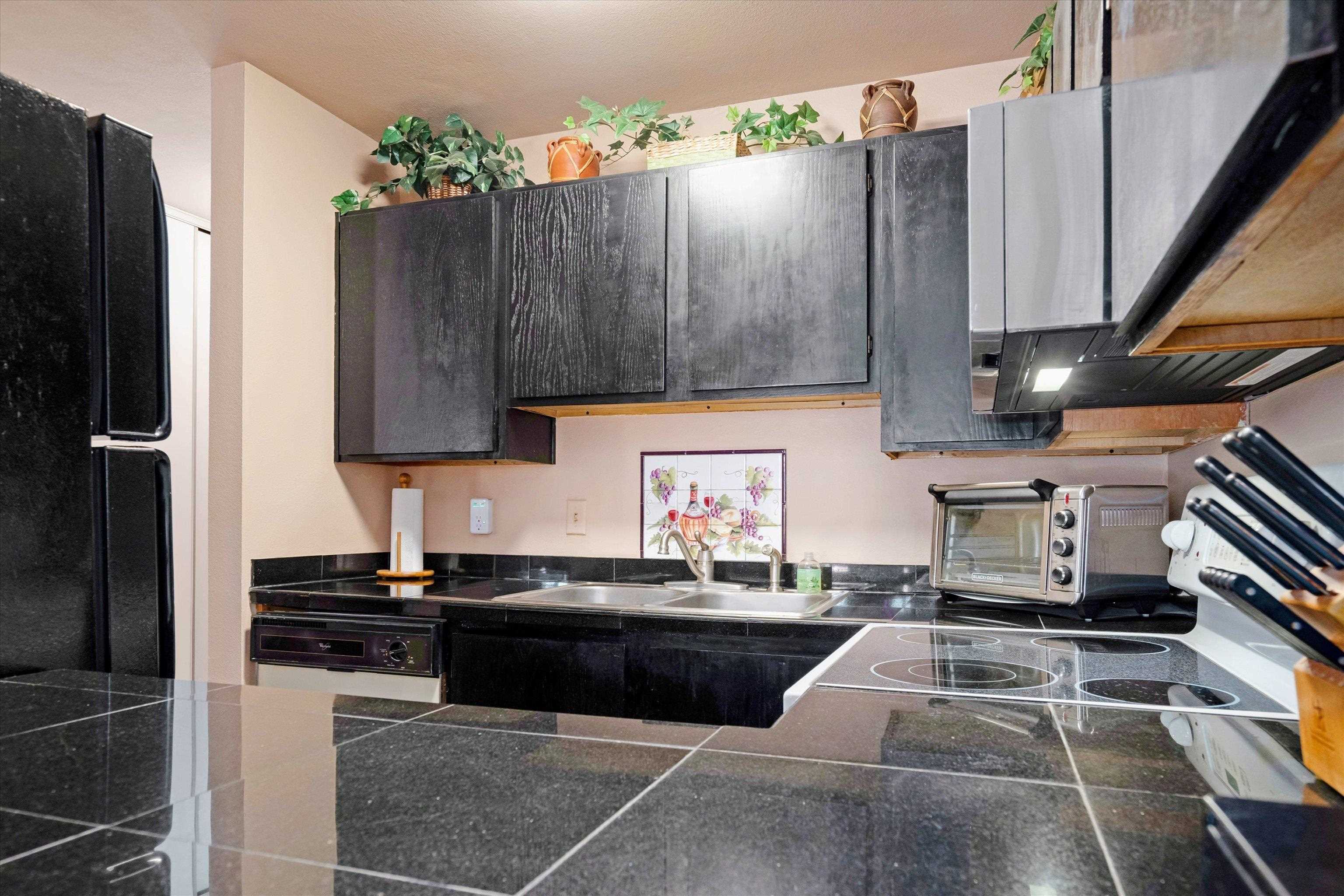 Maui Lani Terraces condo # C102, Lahaina, Hawaii - photo 11 of 50