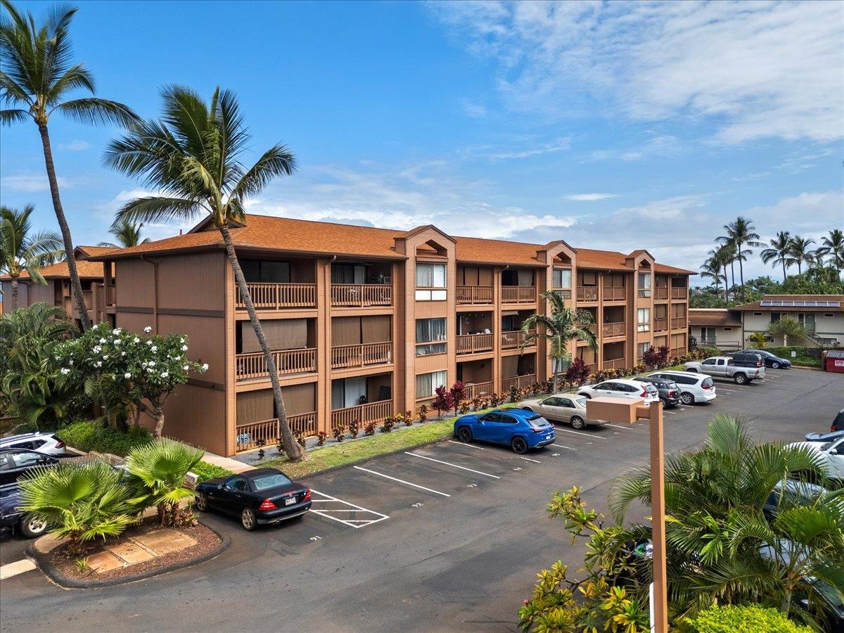 Maui Lani Terraces condo # D103, Lahaina, Hawaii - photo 32 of 37