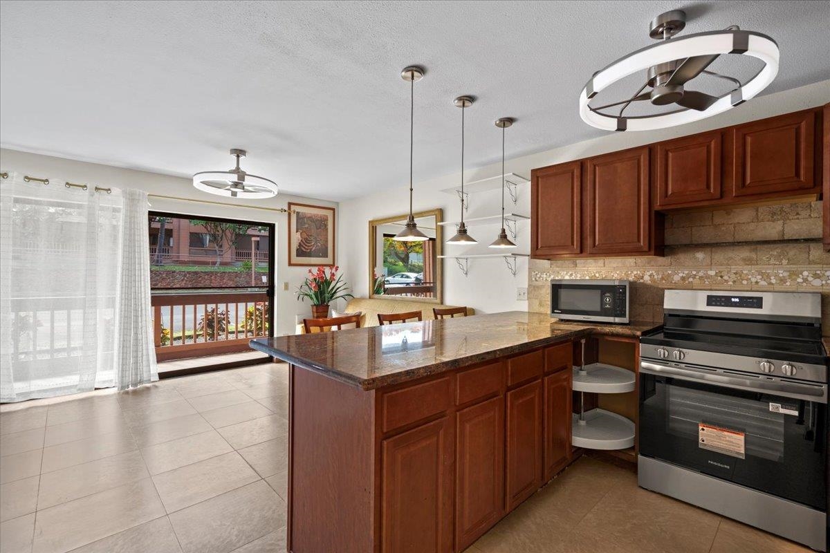 Maui Lani Terraces condo # D103, Lahaina, Hawaii - photo 10 of 37