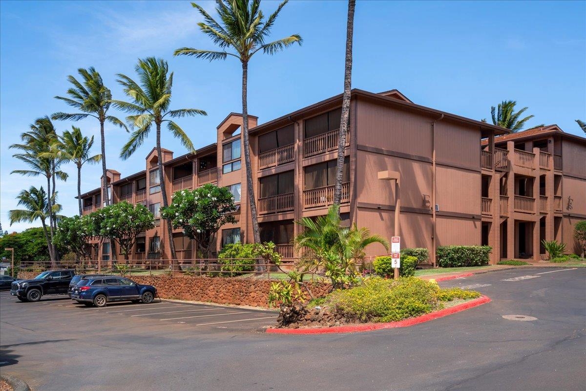 Maui Lani Terraces condo # E102, Lahaina, Hawaii - photo 15 of 41