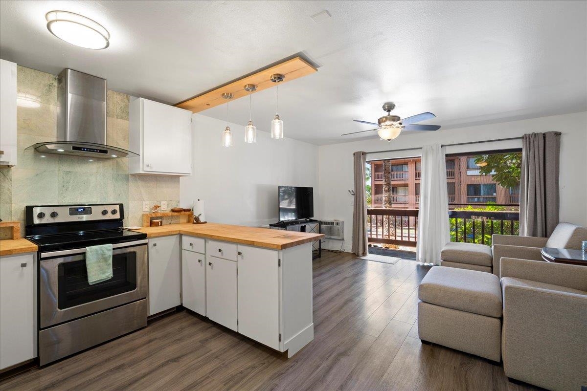 Maui Lani Terraces condo # E102, Lahaina, Hawaii - photo 3 of 41