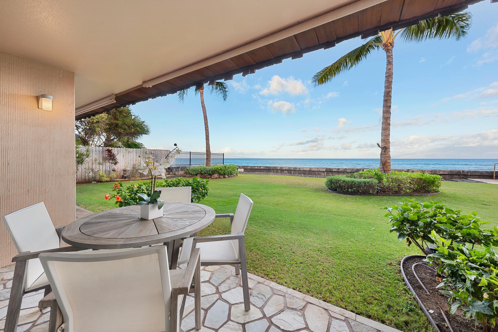 Kulakane condo # 102, Lahaina, Hawaii - photo 22 of 39