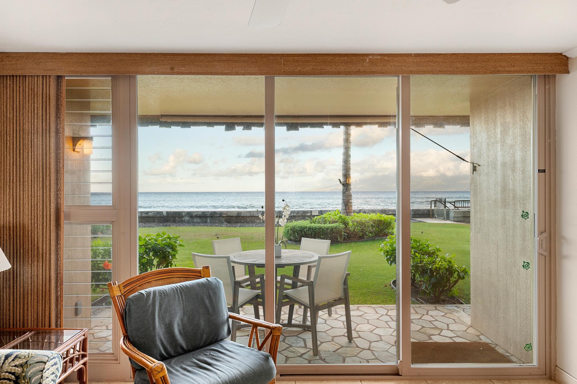 Kulakane condo # 102, Lahaina, Hawaii - photo 6 of 39