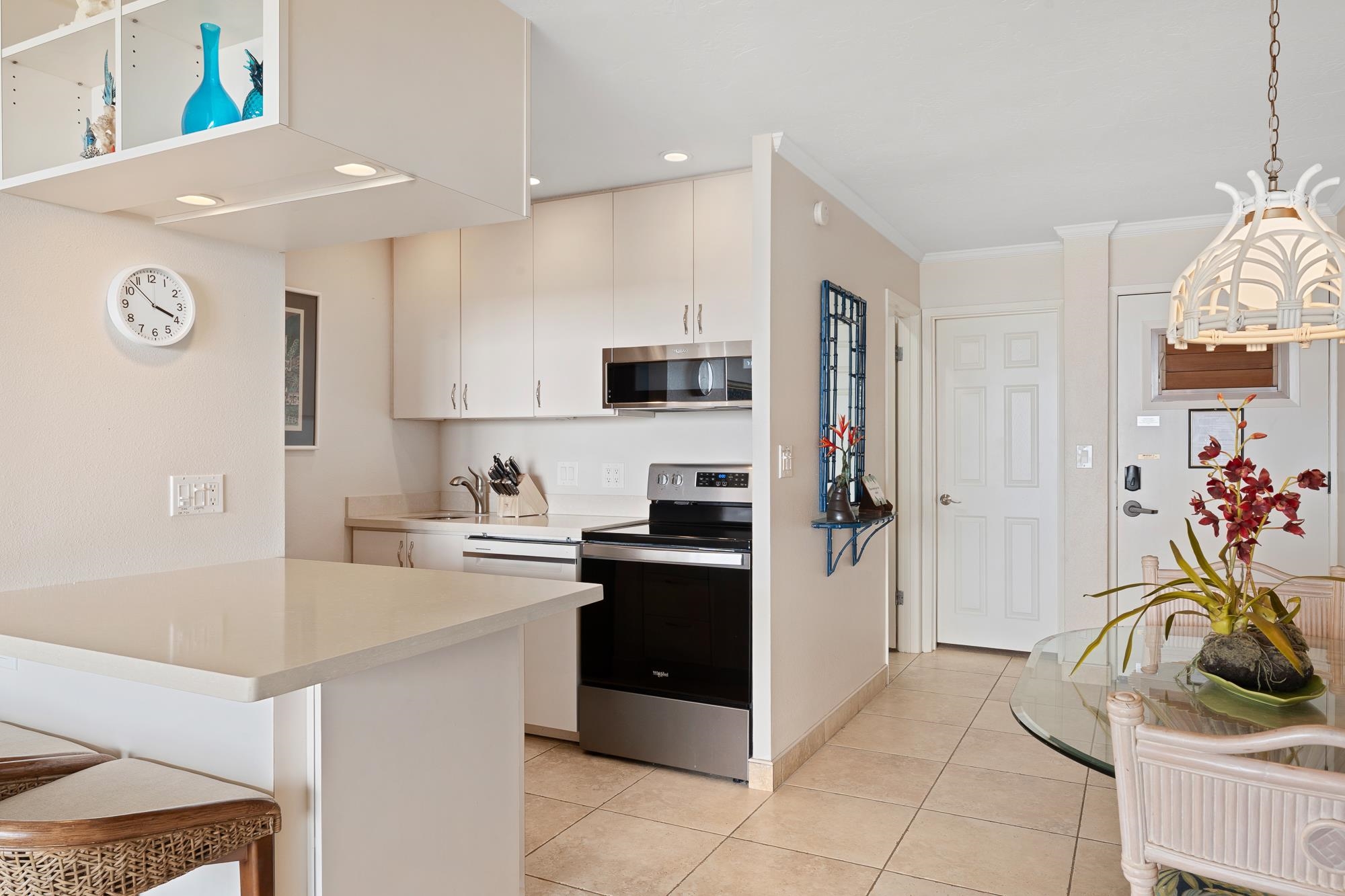 Kulakane condo # 103, Lahaina, Hawaii - photo 11 of 35