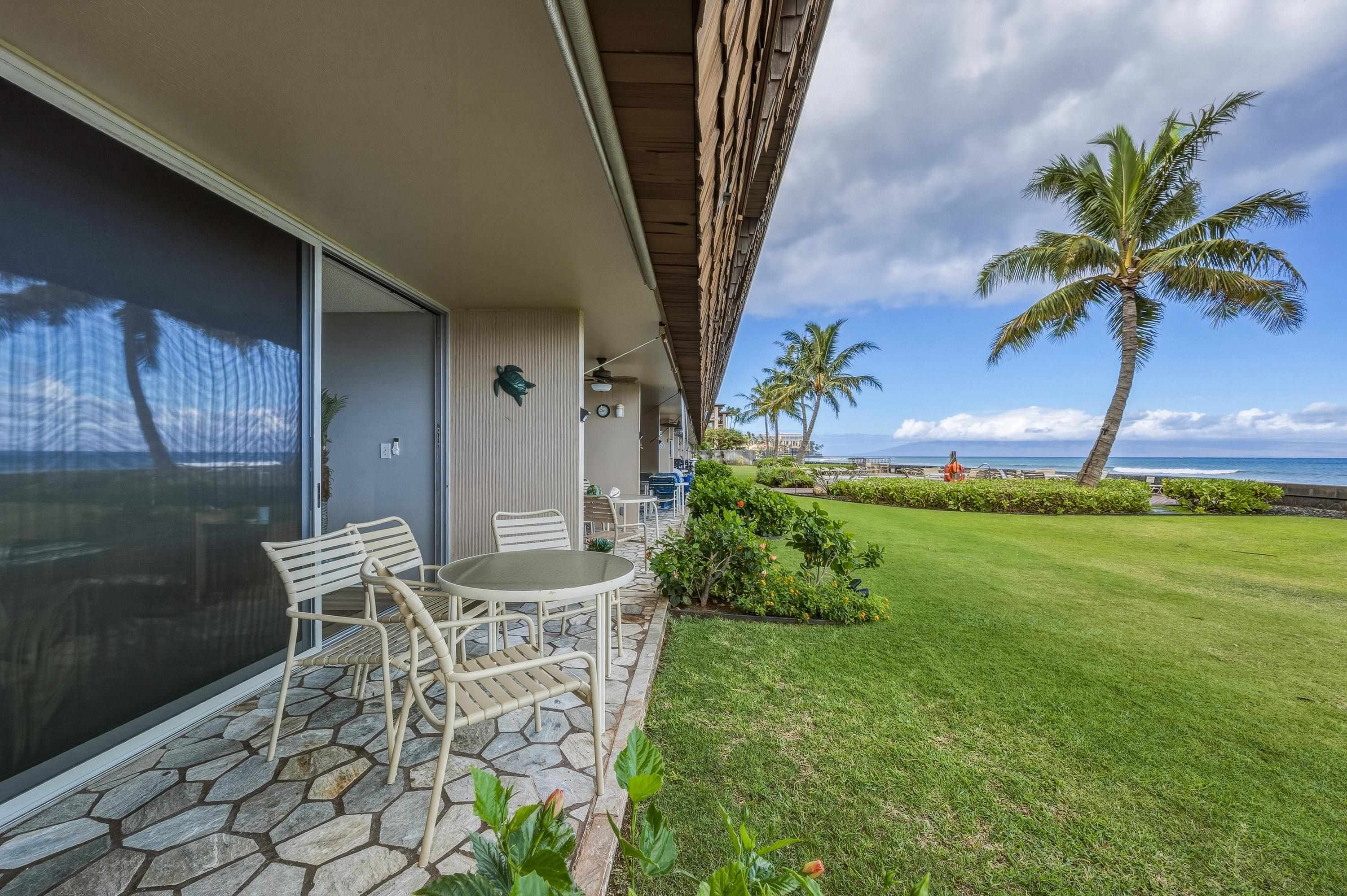 Kulakane condo # 113, Lahaina, Hawaii - photo 24 of 26