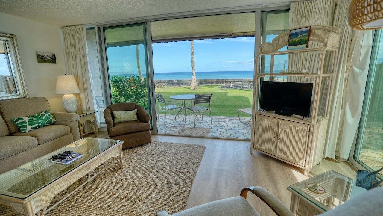 Kulakane condo # 114, Lahaina, Hawaii - photo 12 of 36