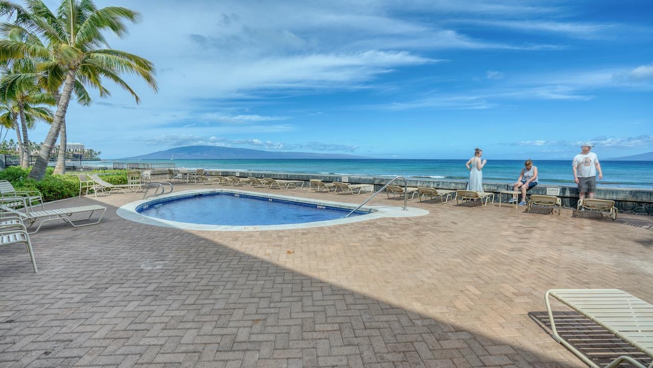 Kulakane condo # 114, Lahaina, Hawaii - photo 3 of 36