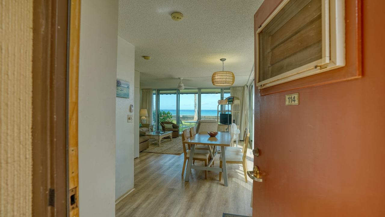Kulakane condo # 114, Lahaina, Hawaii - photo 28 of 36