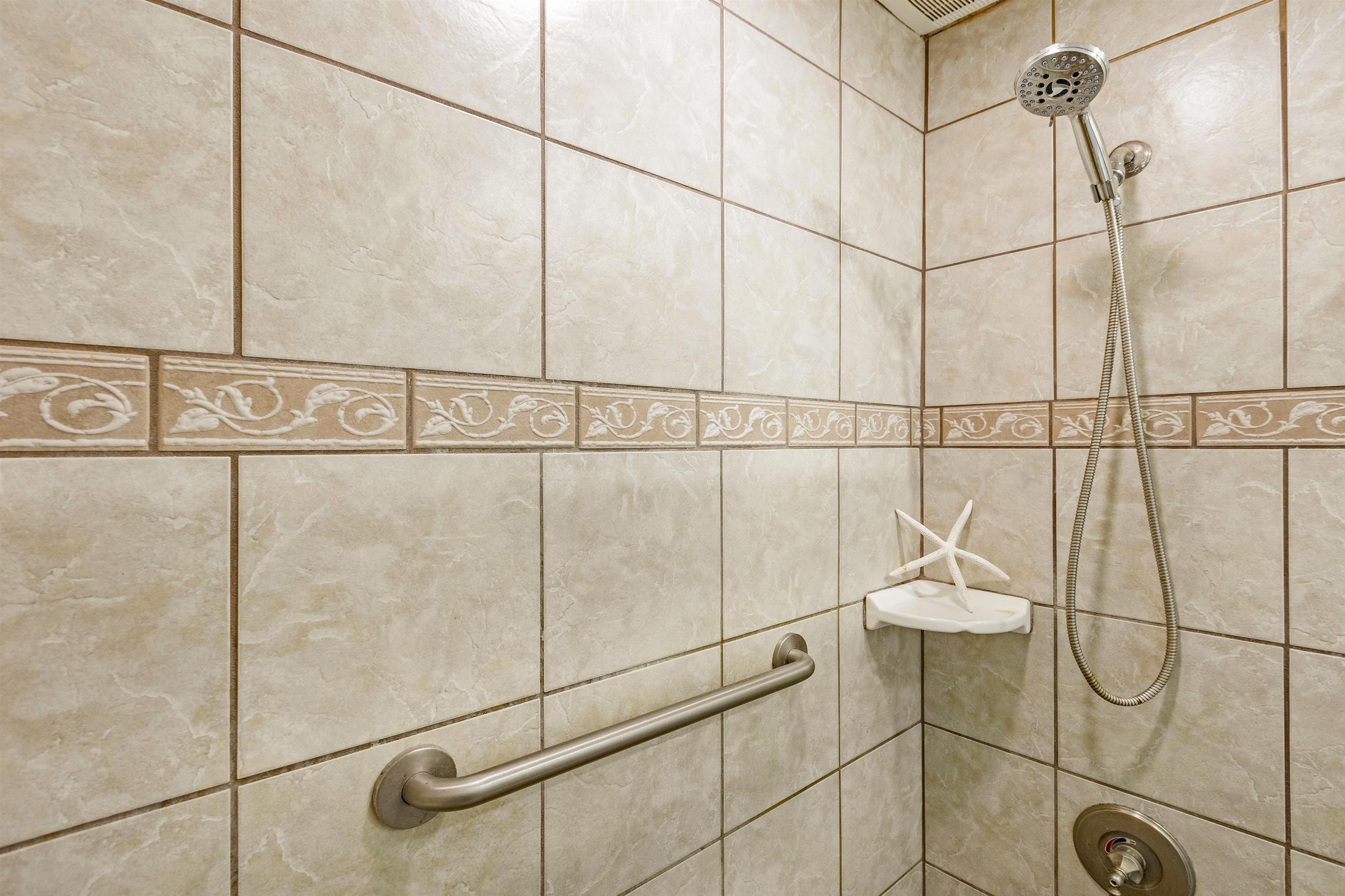 Kulakane condo # 206, Lahaina, Hawaii - photo 23 of 28