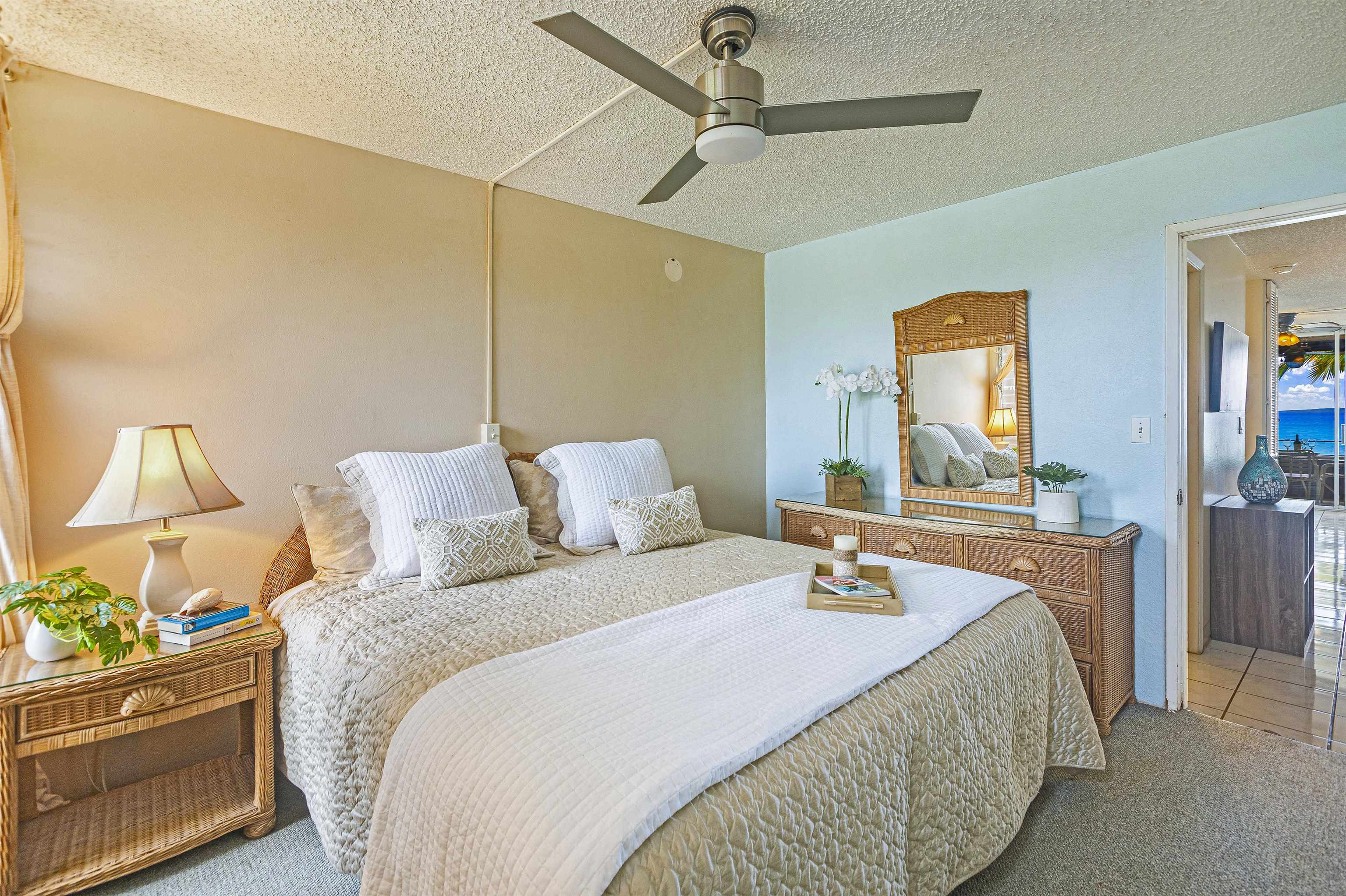 Kulakane condo # 206, Lahaina, Hawaii - photo 25 of 28