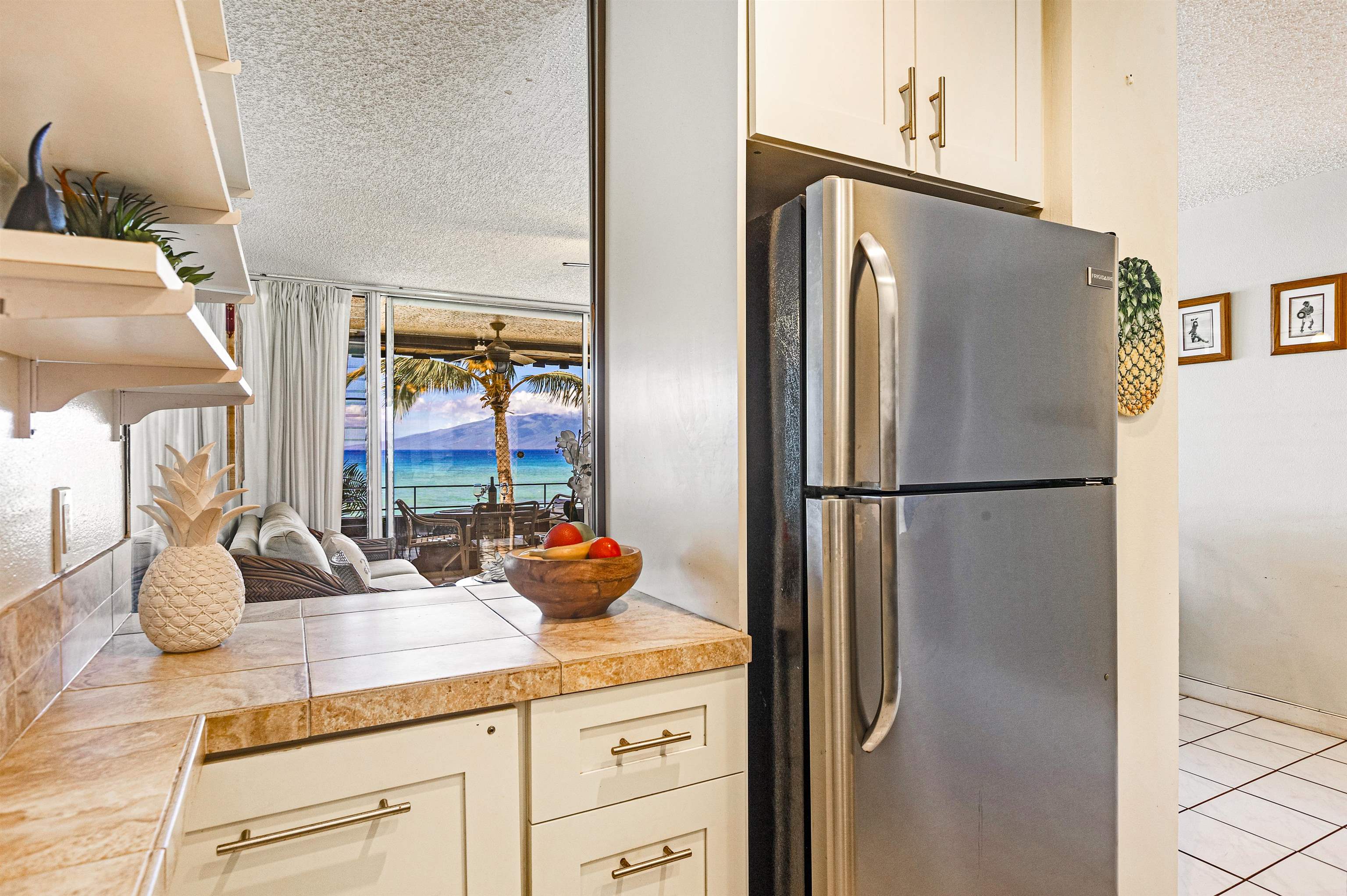 Kulakane condo # 206, Lahaina, Hawaii - photo 10 of 28