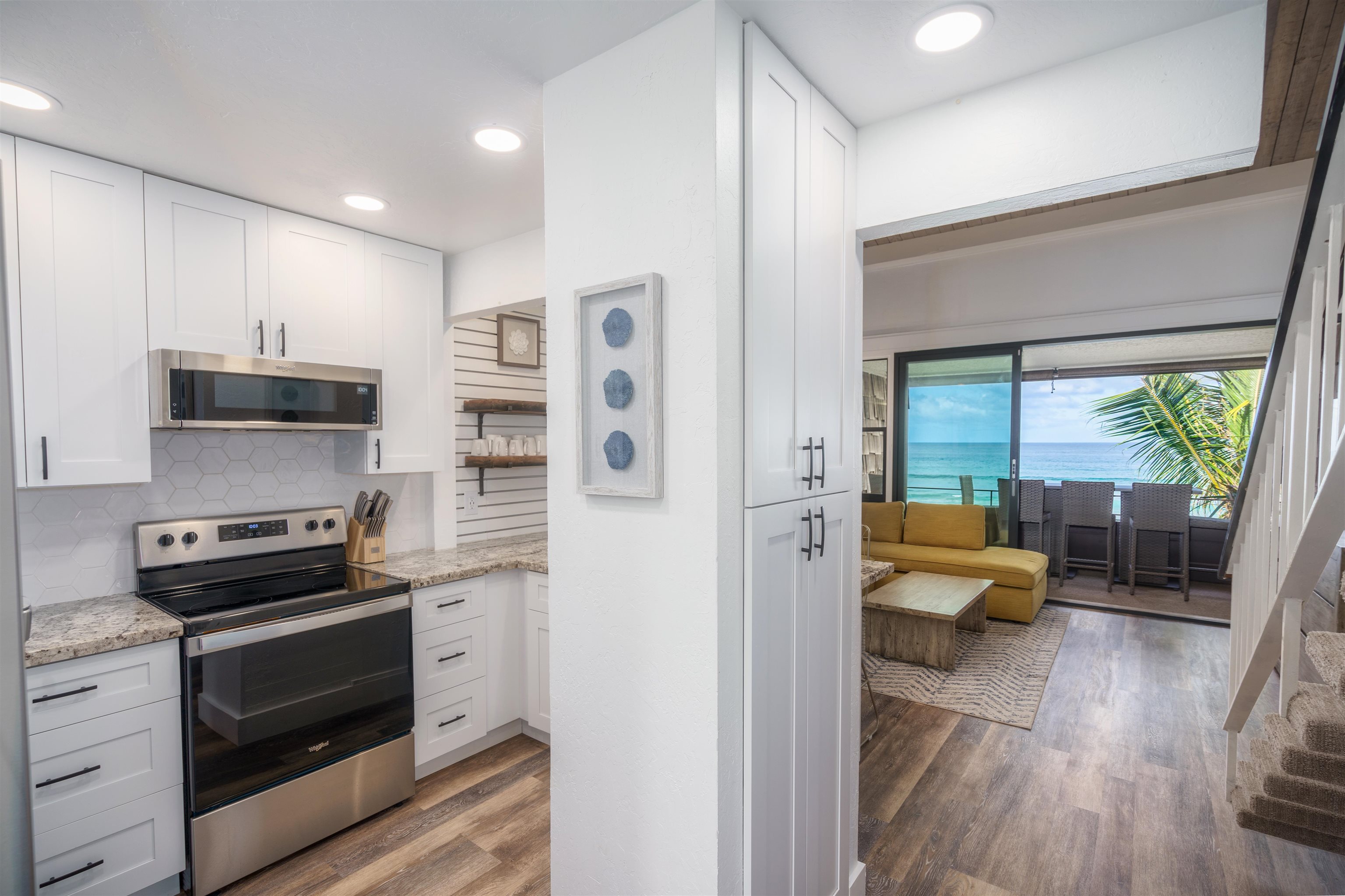 Kulakane condo # 302, Lahaina, Hawaii - photo 11 of 30