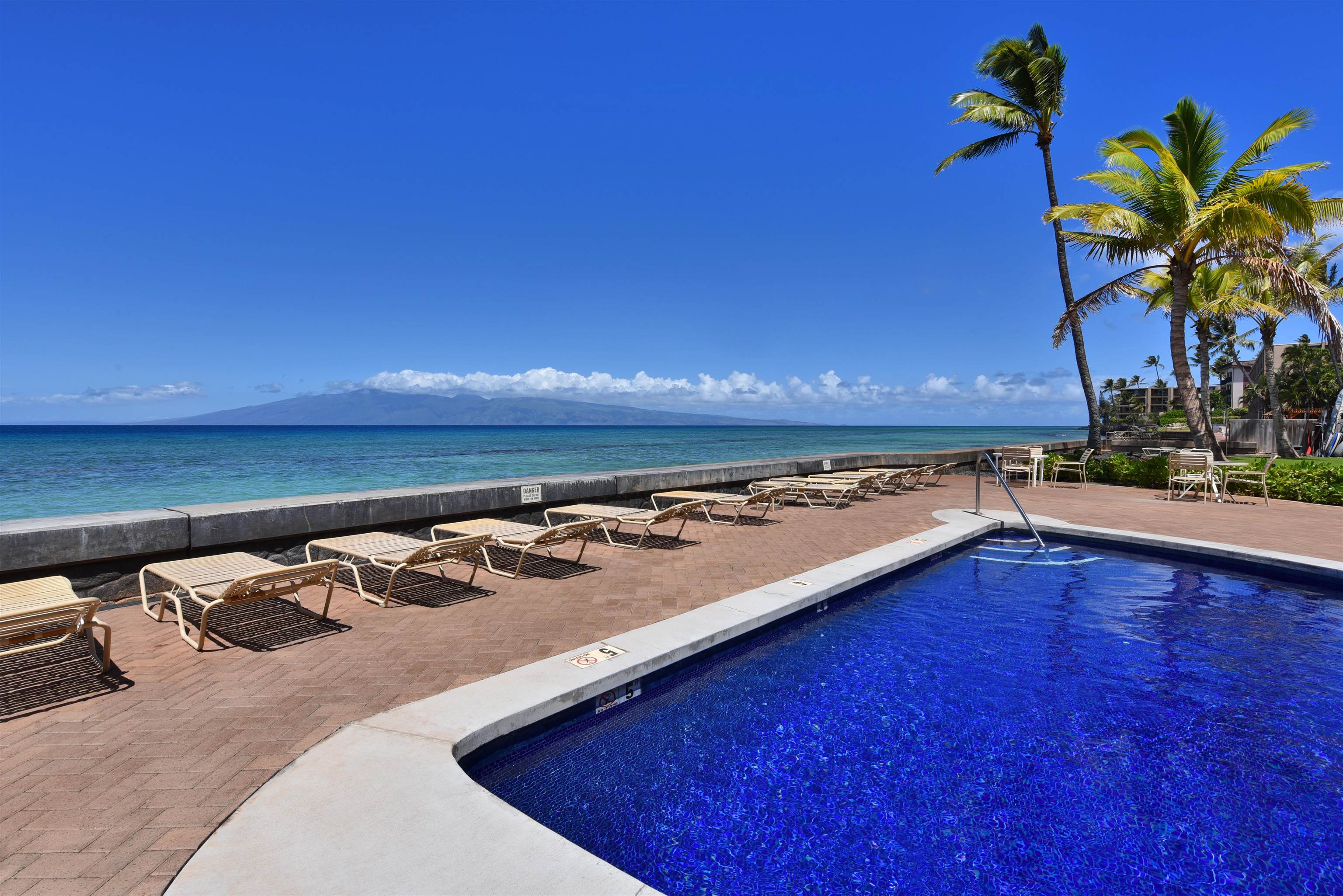 Kulakane condo # 312, Lahaina, Hawaii - photo 44 of 45