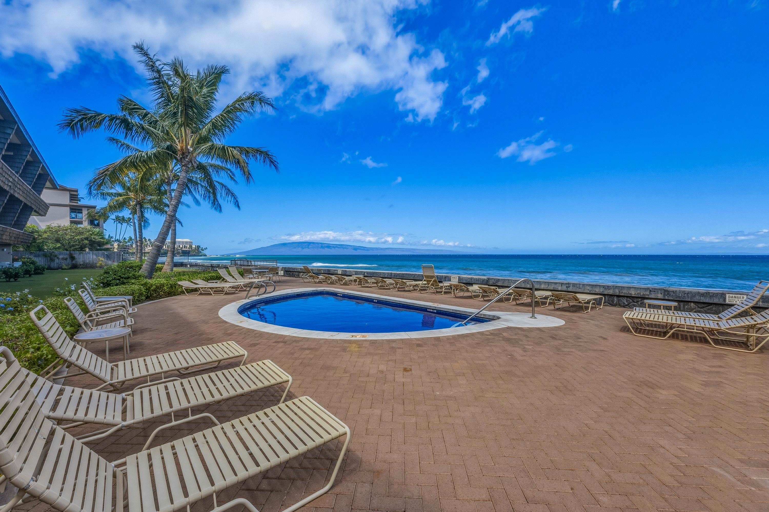 Kulakane condo # 313, Lahaina, Hawaii - photo 12 of 38