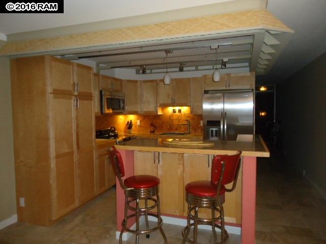 Leinani Apts condo # 207, Lahaina, Hawaii - photo 4 of 26