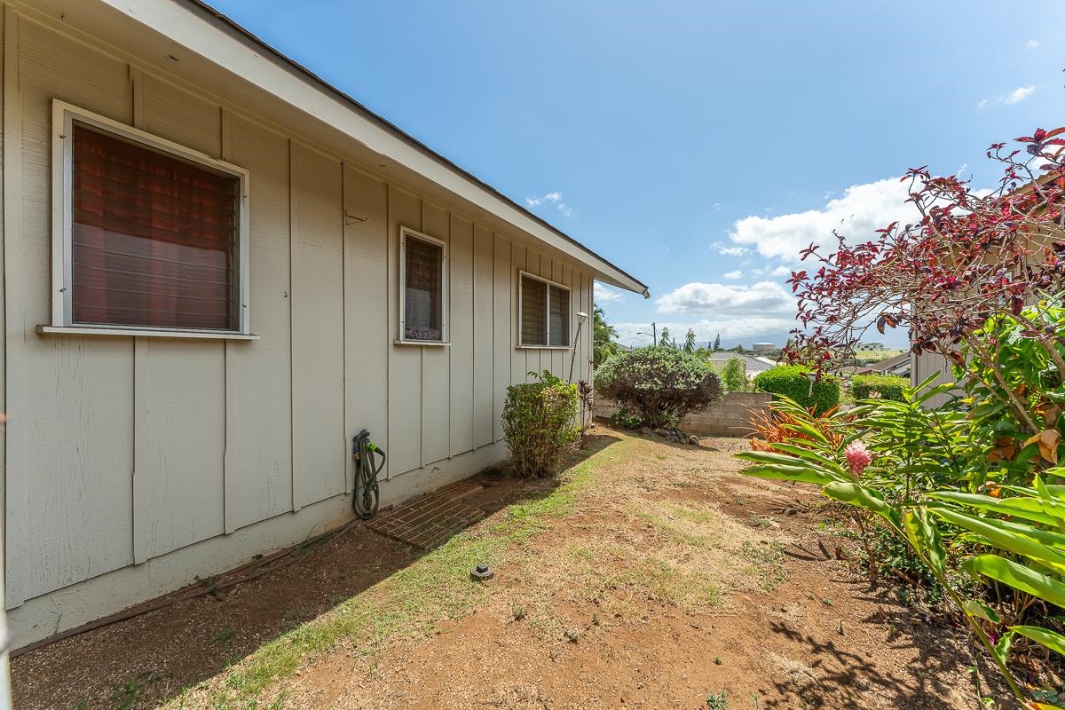 376  Kalua Pl , Wailuku home - photo 36 of 41