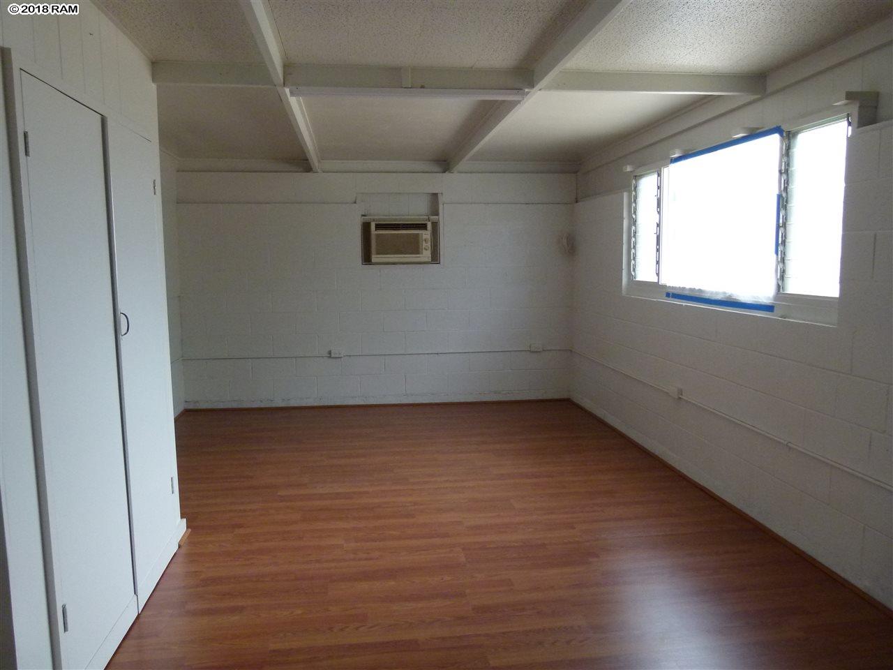 376  Niihau St , Kahului home - photo 6 of 16