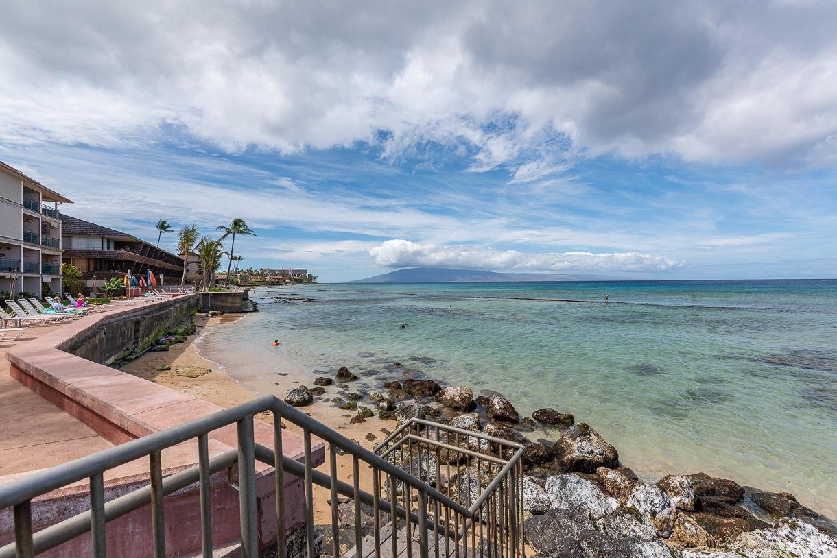 Makani Sands condo # 207, Lahaina, Hawaii - photo 40 of 41