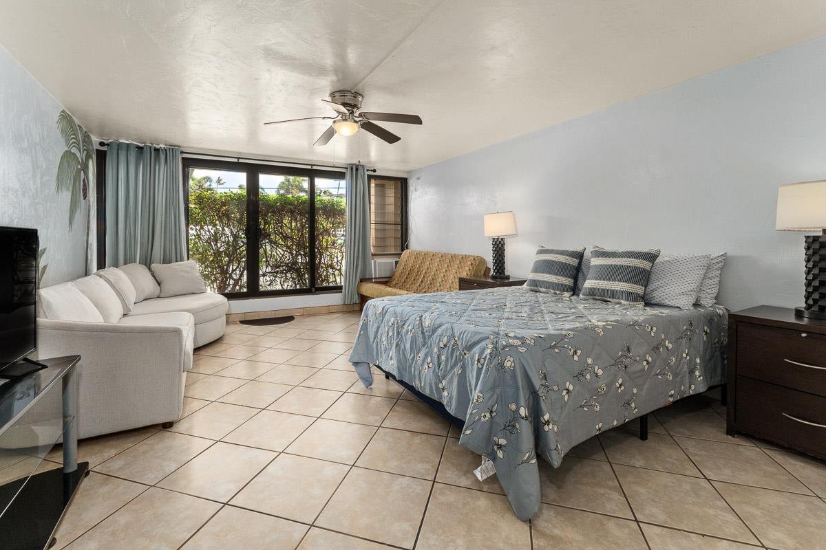 Kaleialoha condo # 101, Lahaina, Hawaii - photo 12 of 38