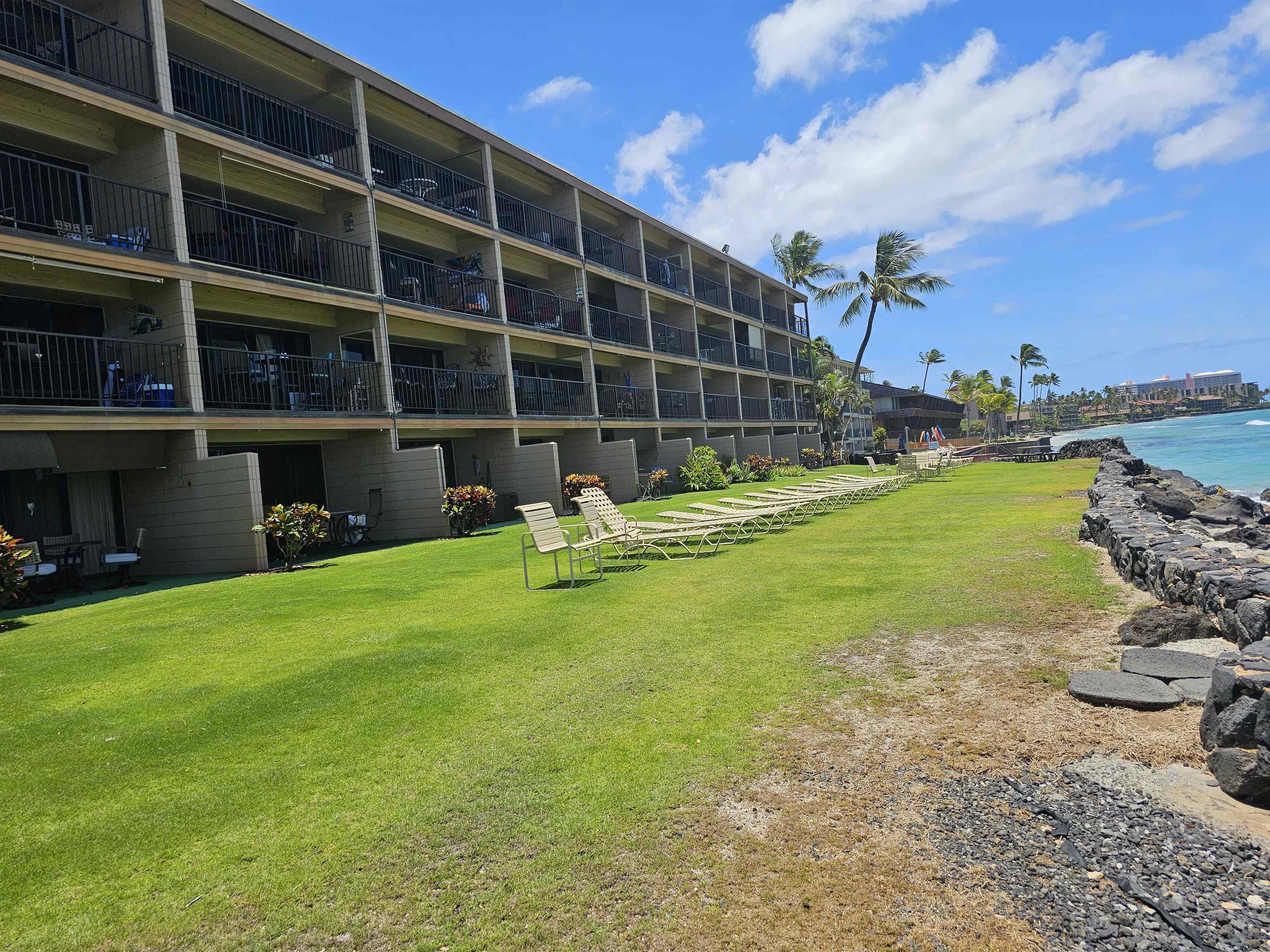 Kaleialoha condo # 103, Lahaina, Hawaii - photo 6 of 13