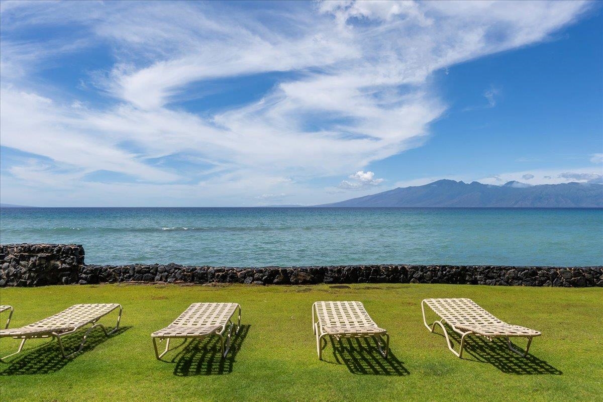 Kaleialoha condo # 107, Lahaina, Hawaii - photo 35 of 40