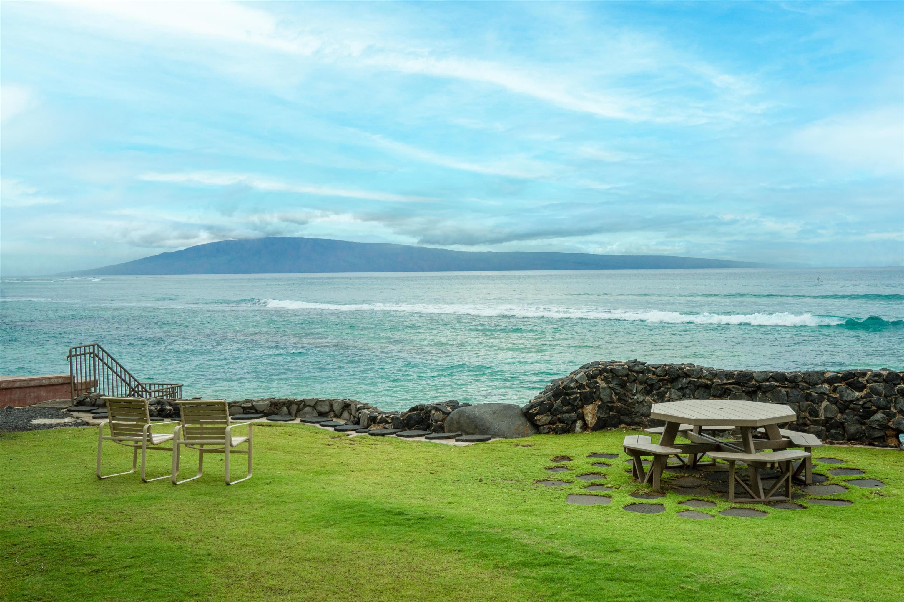 Kaleialoha condo # 116, Lahaina, Hawaii - photo 24 of 28