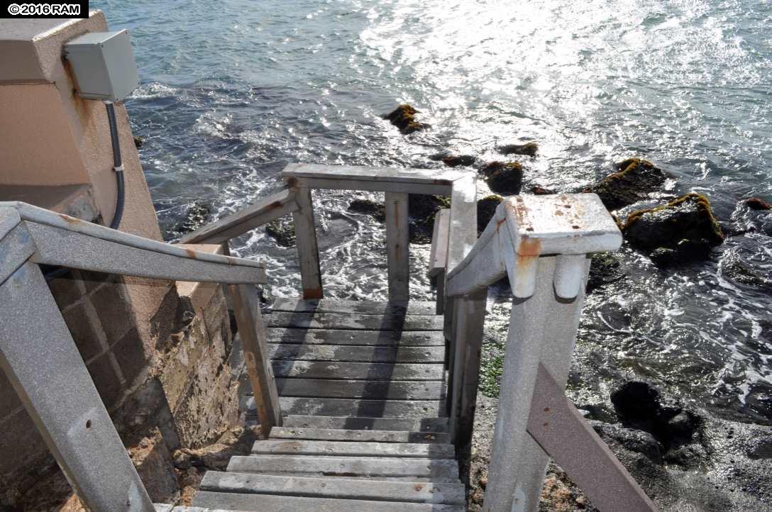 Kaleialoha condo # 202, Lahaina, Hawaii - photo 18 of 25