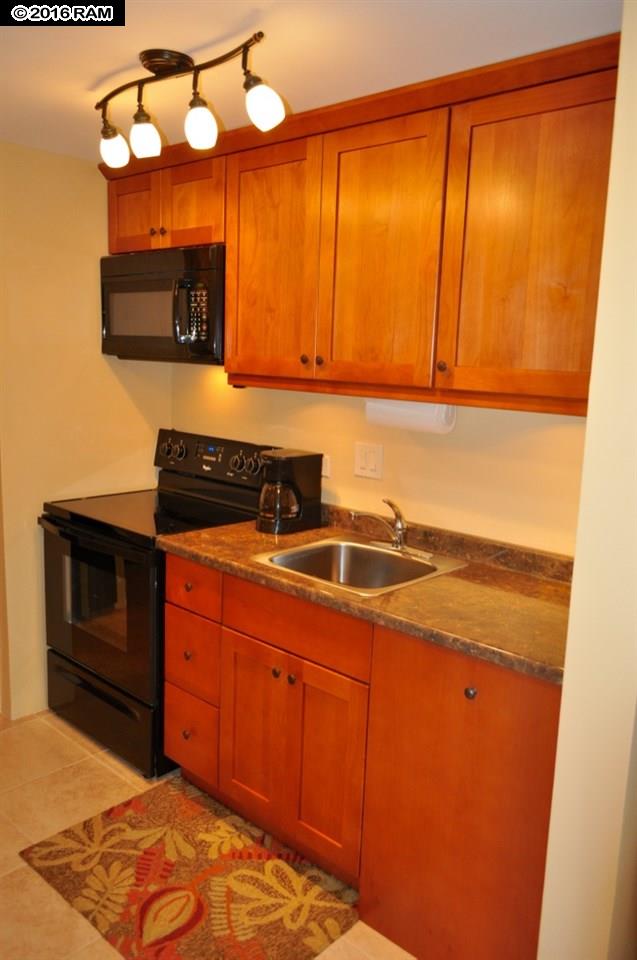 Kaleialoha condo # 202, Lahaina, Hawaii - photo 5 of 25