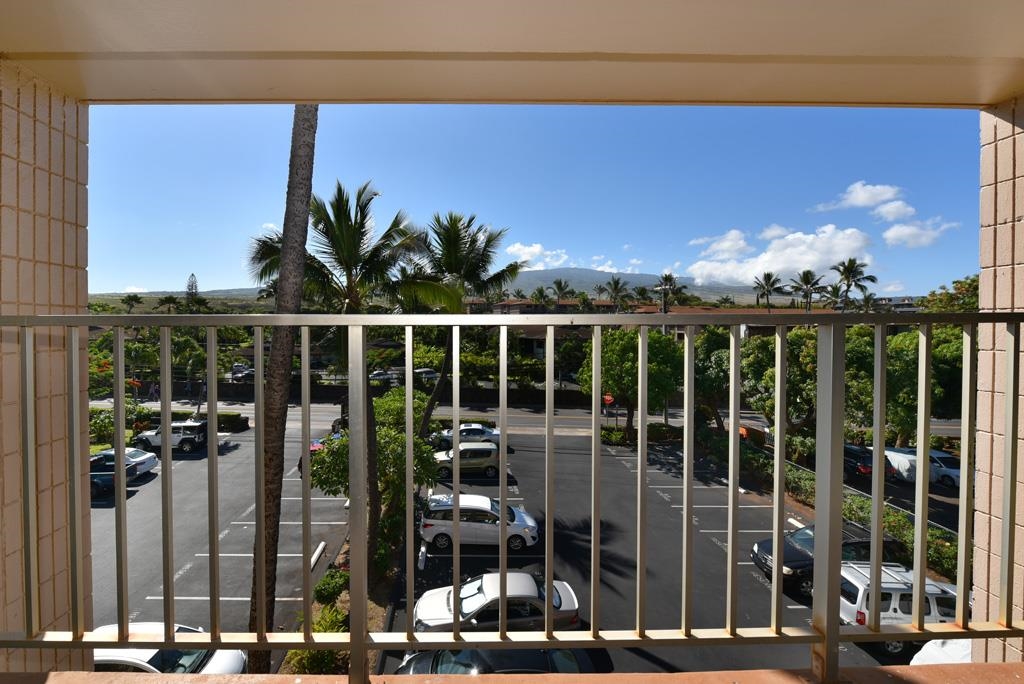 Kaleialoha condo # 401, Lahaina, Hawaii - photo 4 of 17