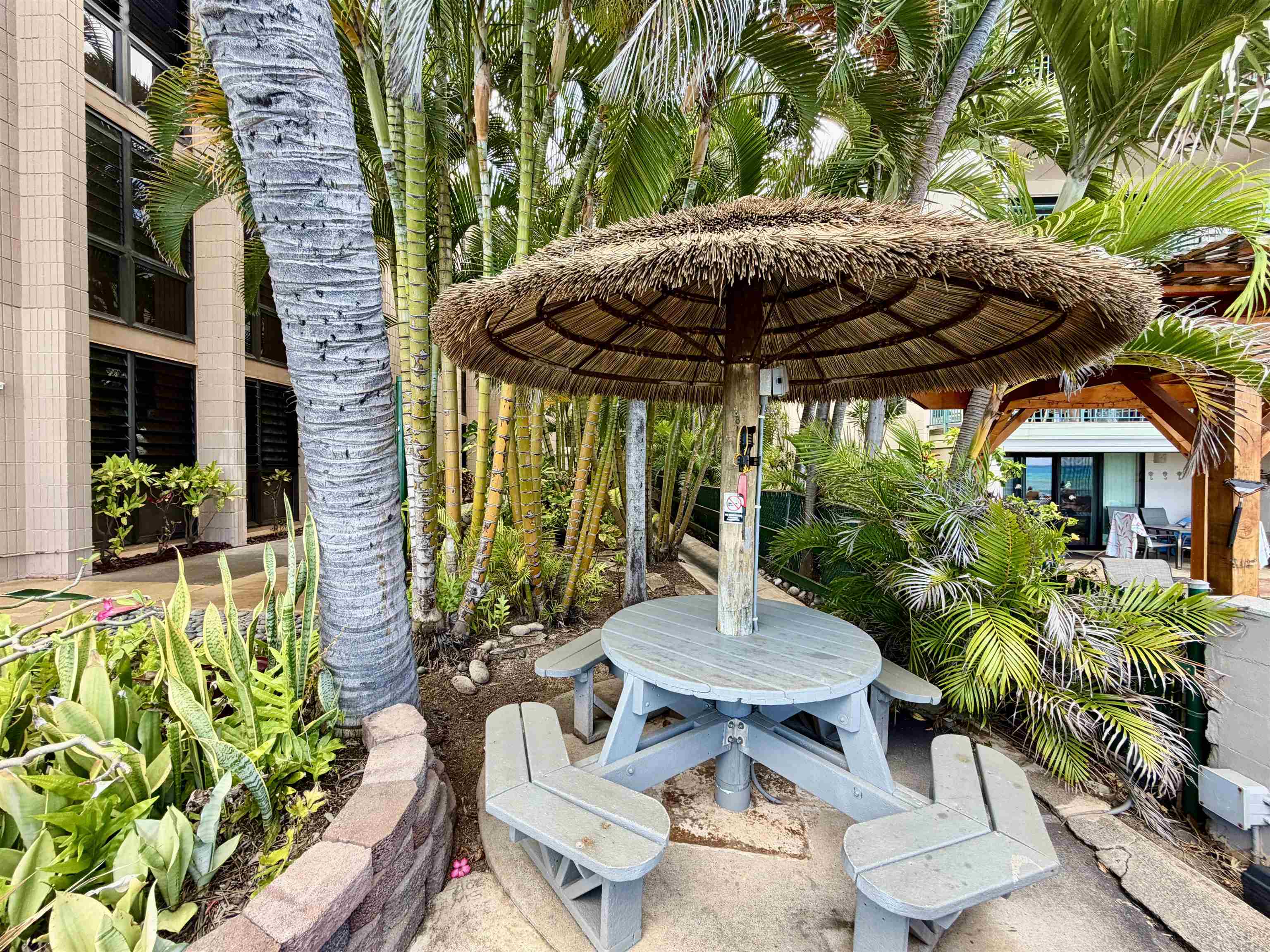 Kaleialoha condo # 401, Lahaina, Hawaii - photo 17 of 30