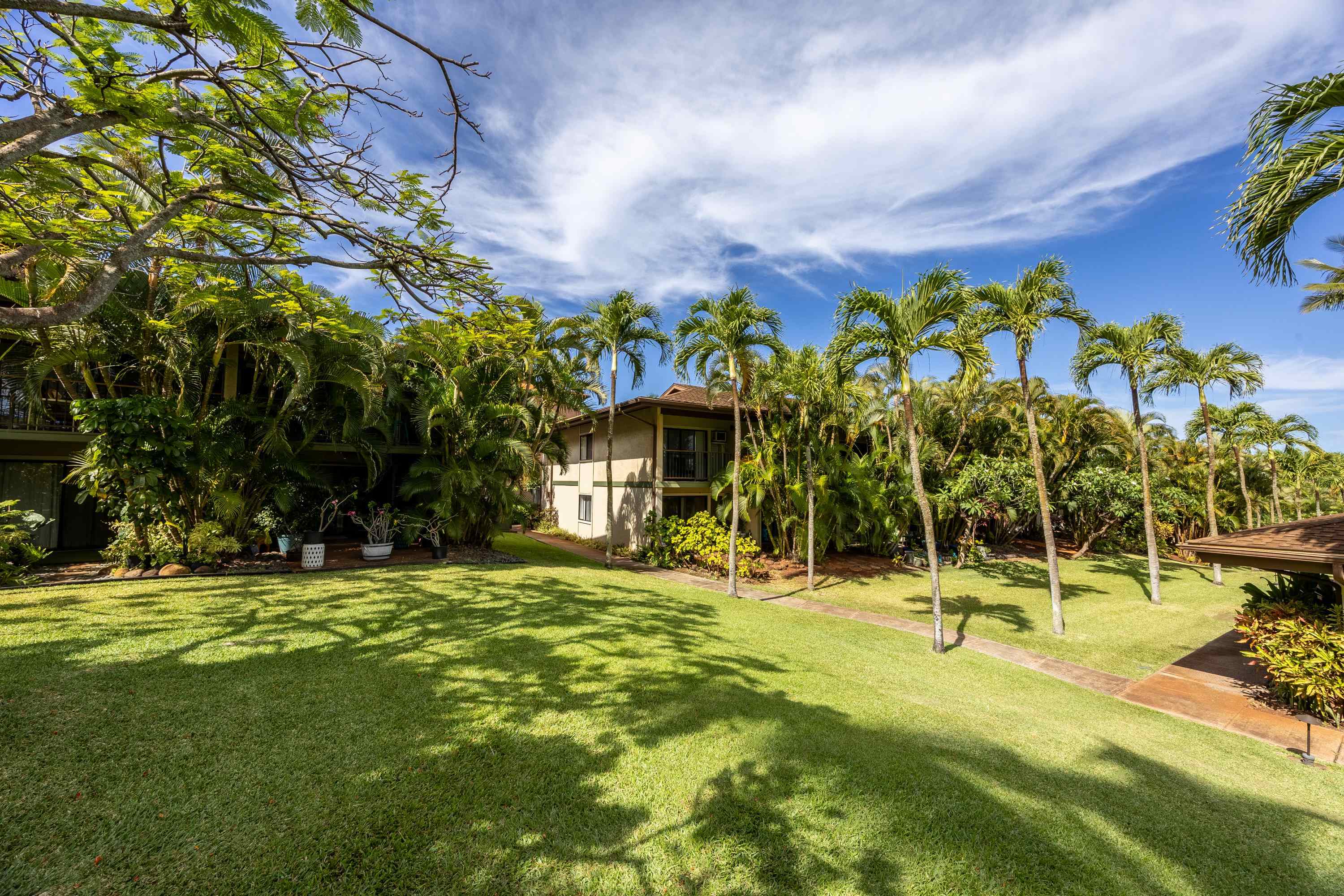 Hale Royale condo # B101, Lahaina, Hawaii - photo 33 of 50