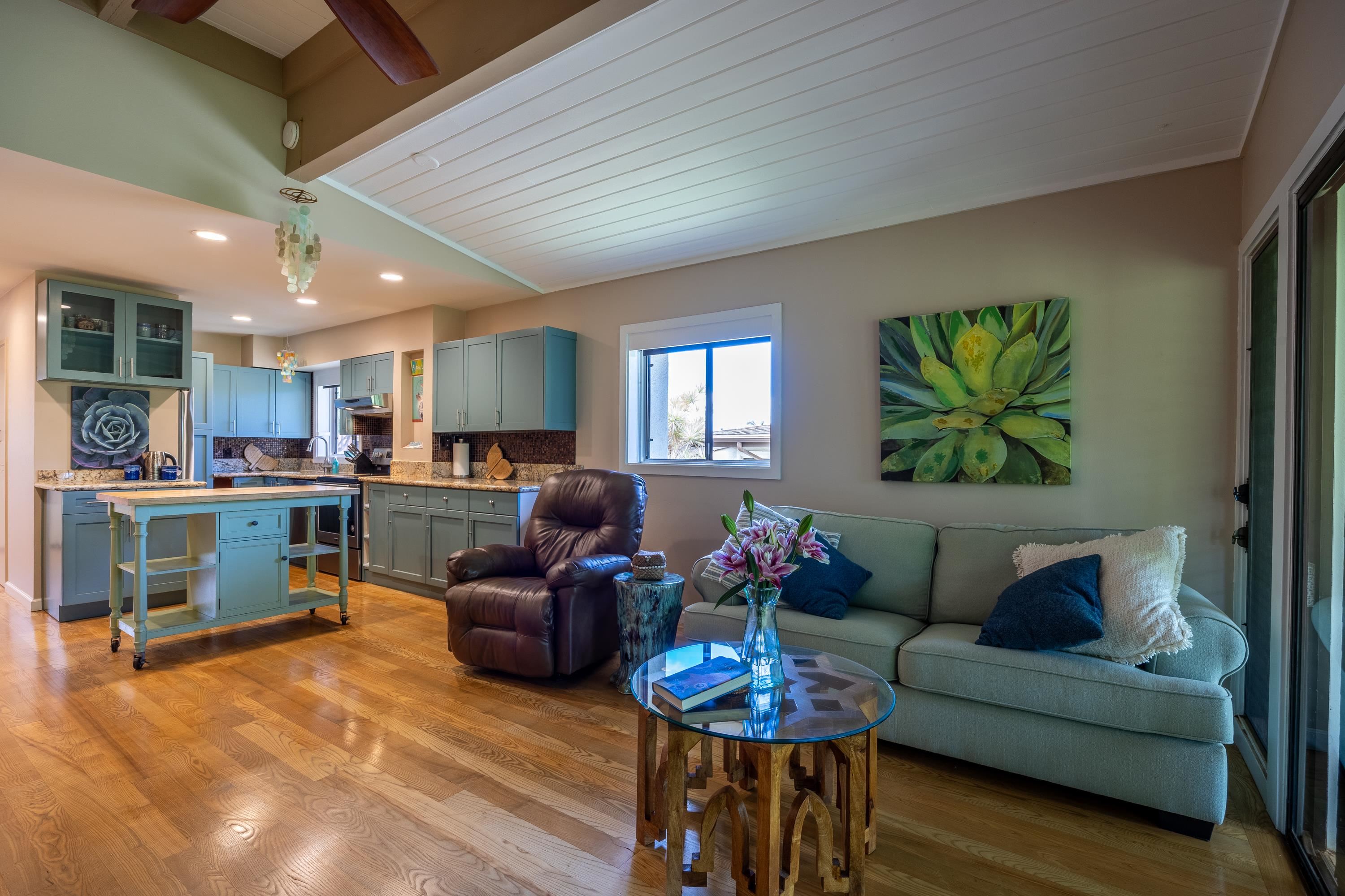 Hale Royale condo # B101, Lahaina, Hawaii - photo 8 of 50