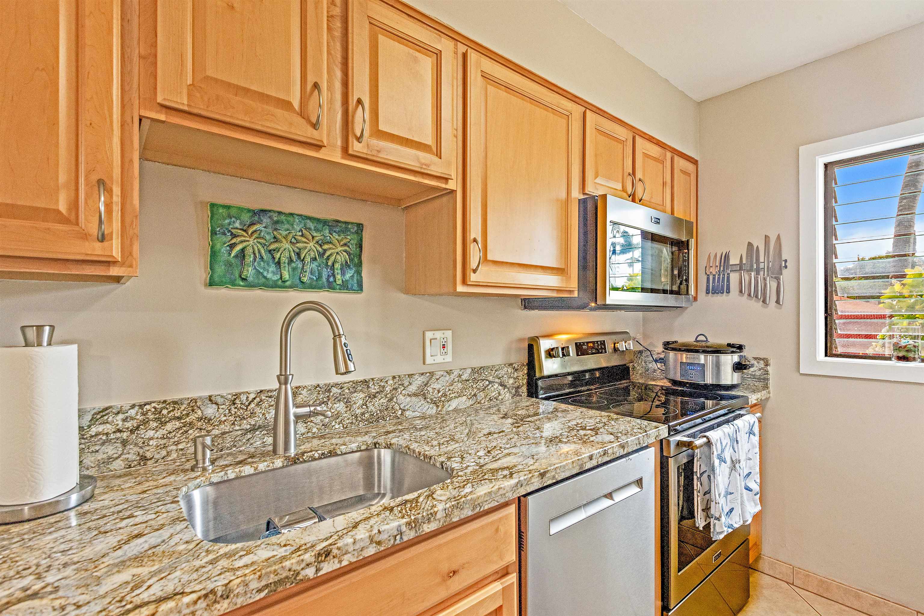 Hale Royale condo # A110, Lahaina, Hawaii - photo 11 of 35