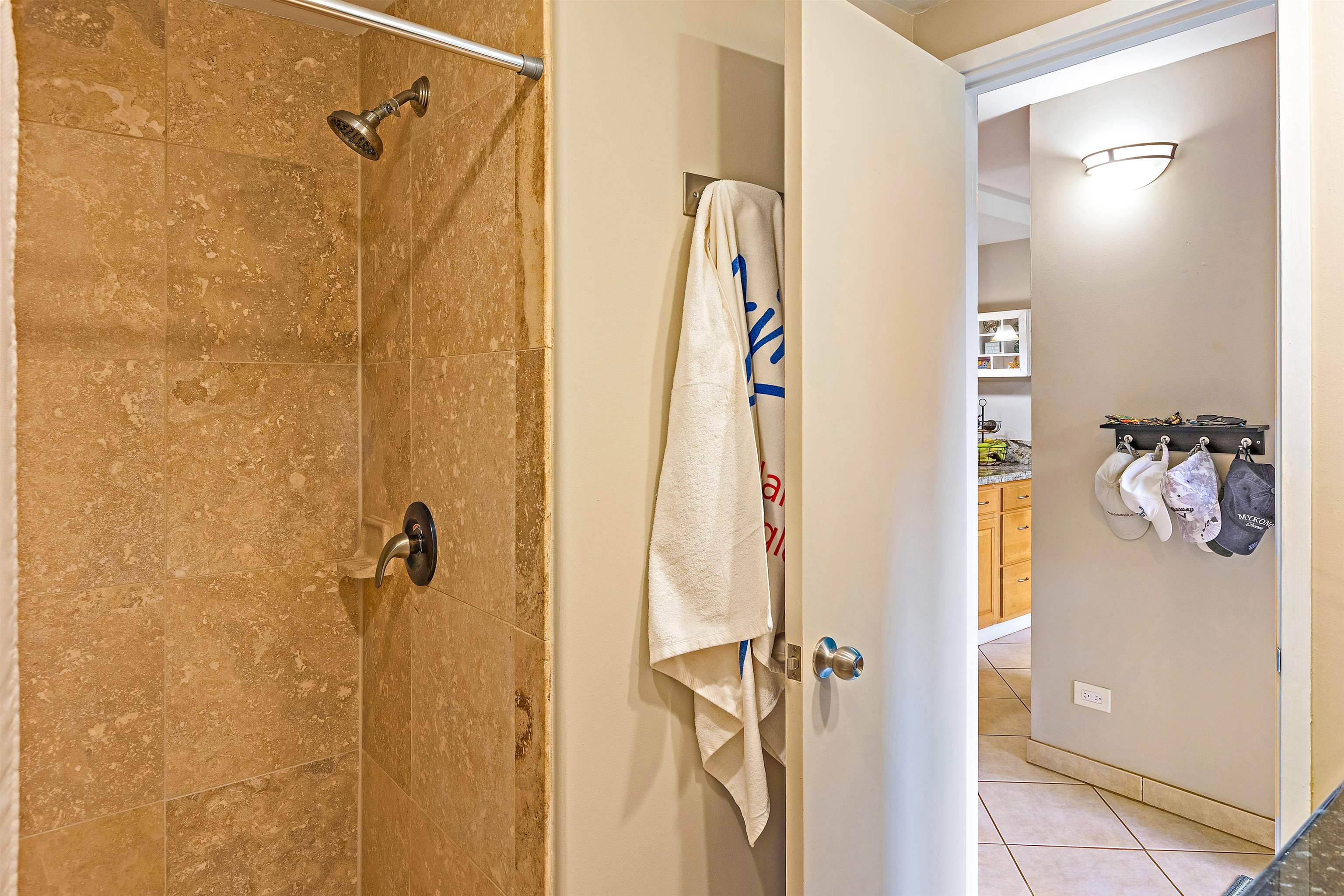 Hale Royale condo # A110, Lahaina, Hawaii - photo 21 of 35