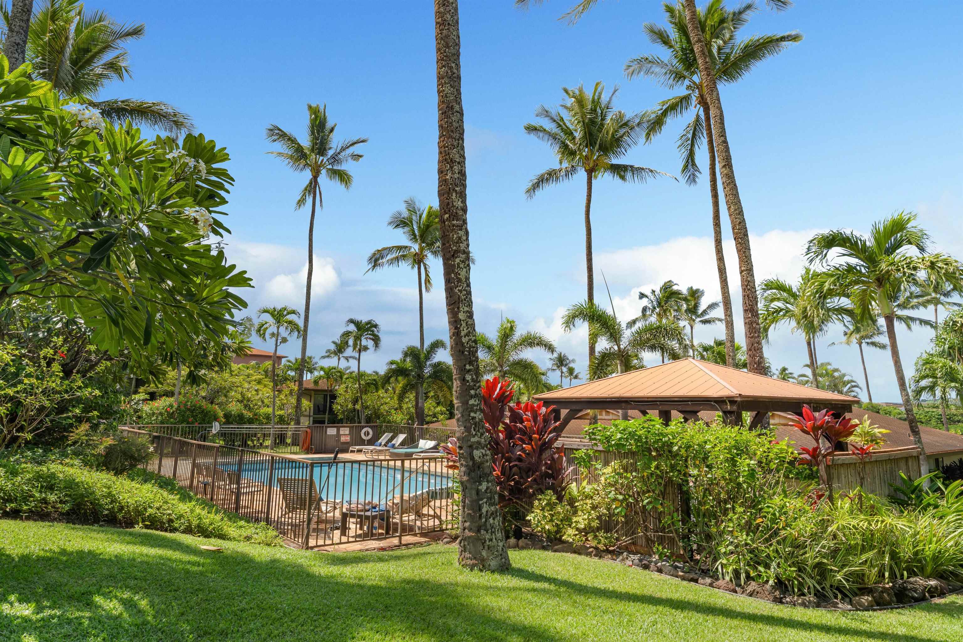 Hale Royale condo # A111, Lahaina, Hawaii - photo 35 of 41