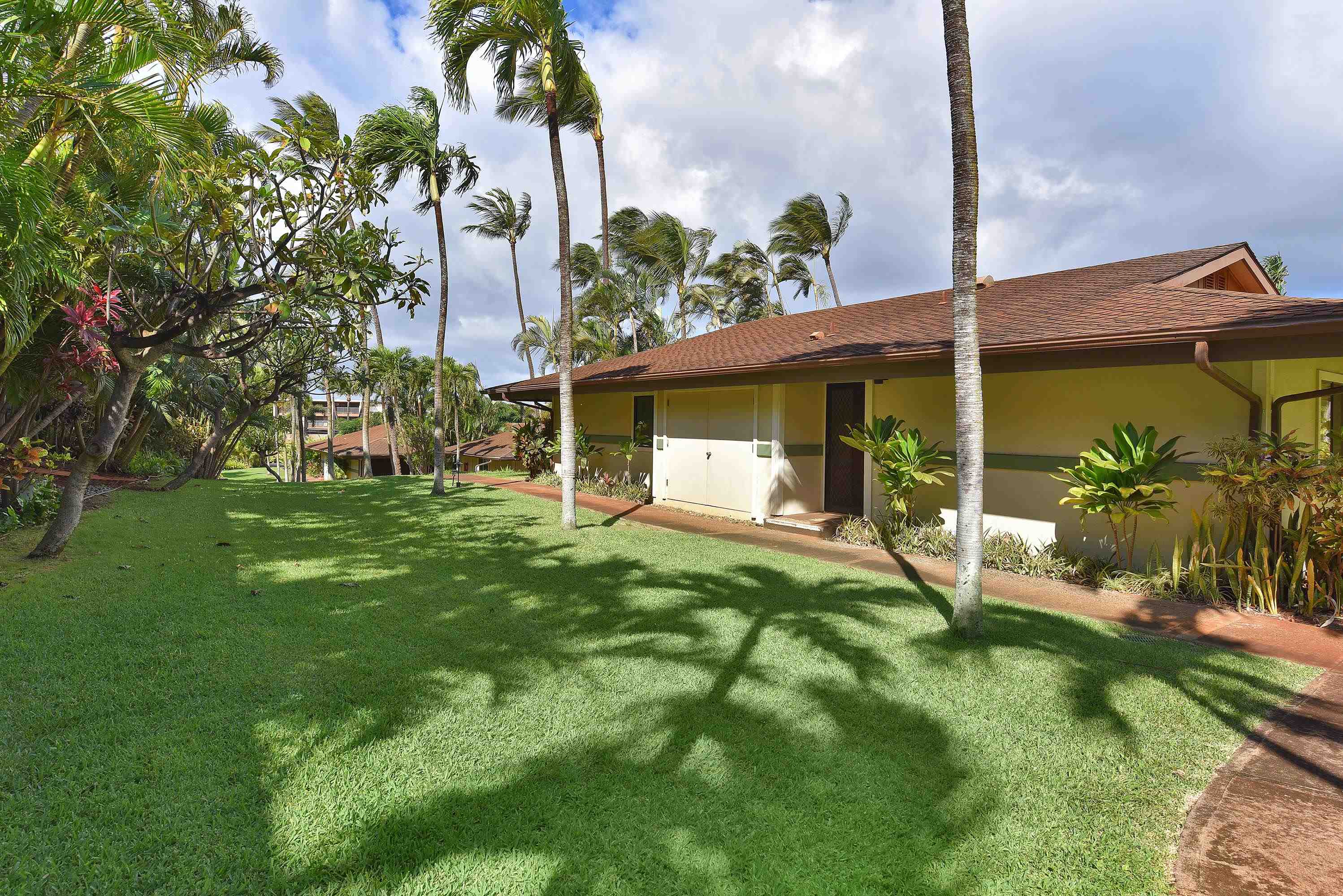 Hale Royale condo # A-115, Lahaina, Hawaii - photo 33 of 50