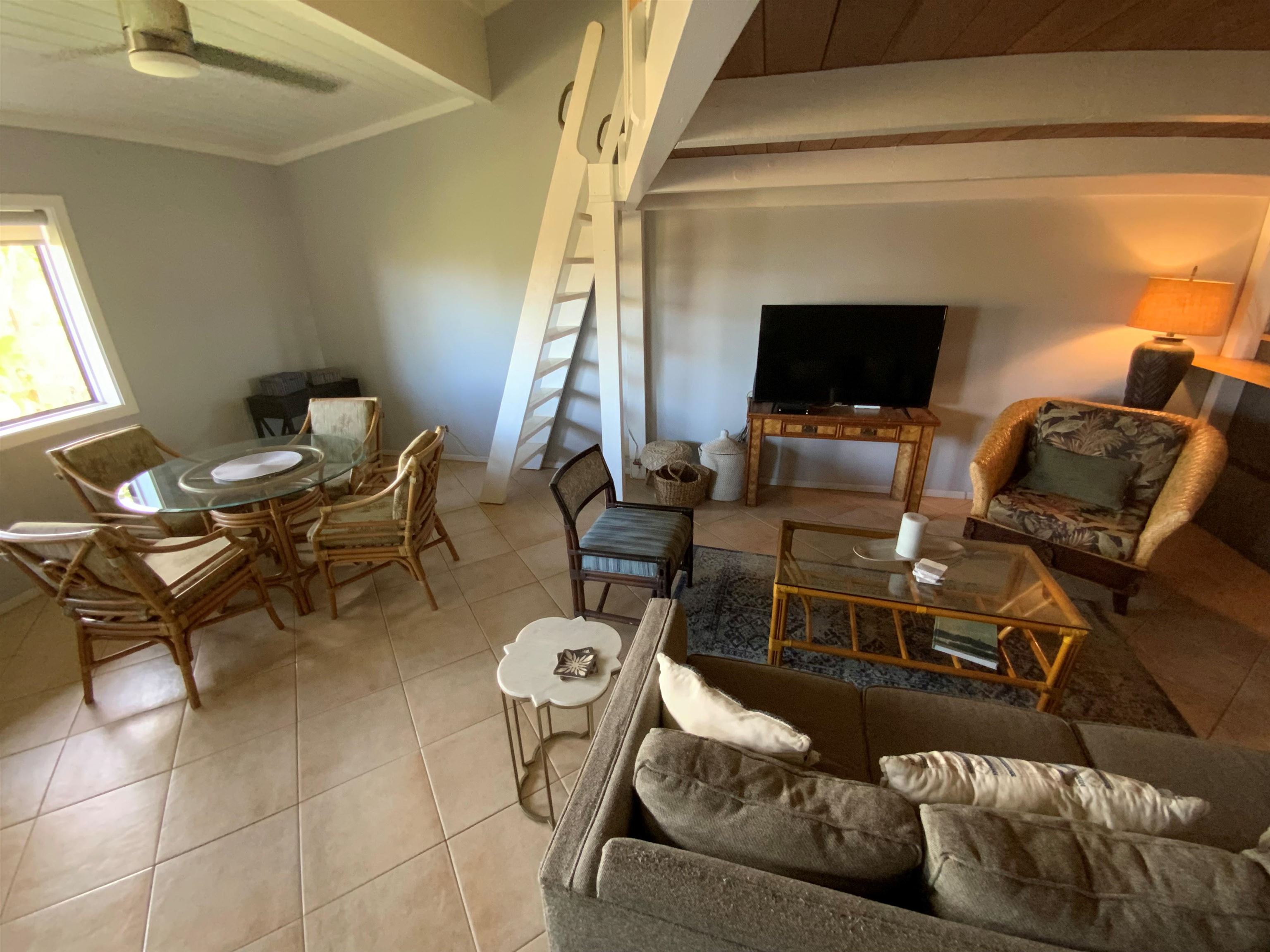 Hale Royale condo # A 206, Lahaina, Hawaii - photo 2 of 29