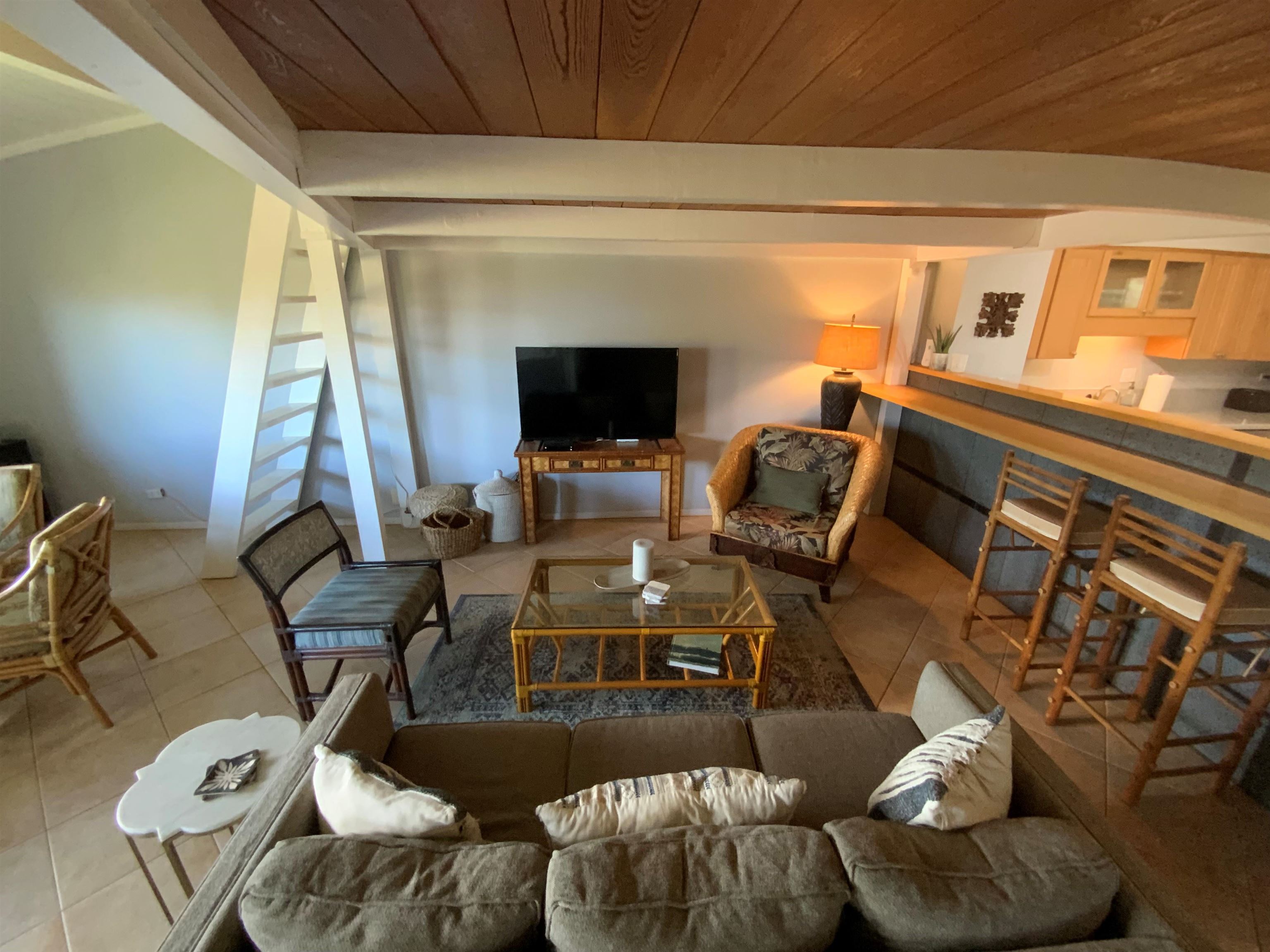 Hale Royale condo # A 206, Lahaina, Hawaii - photo 11 of 29