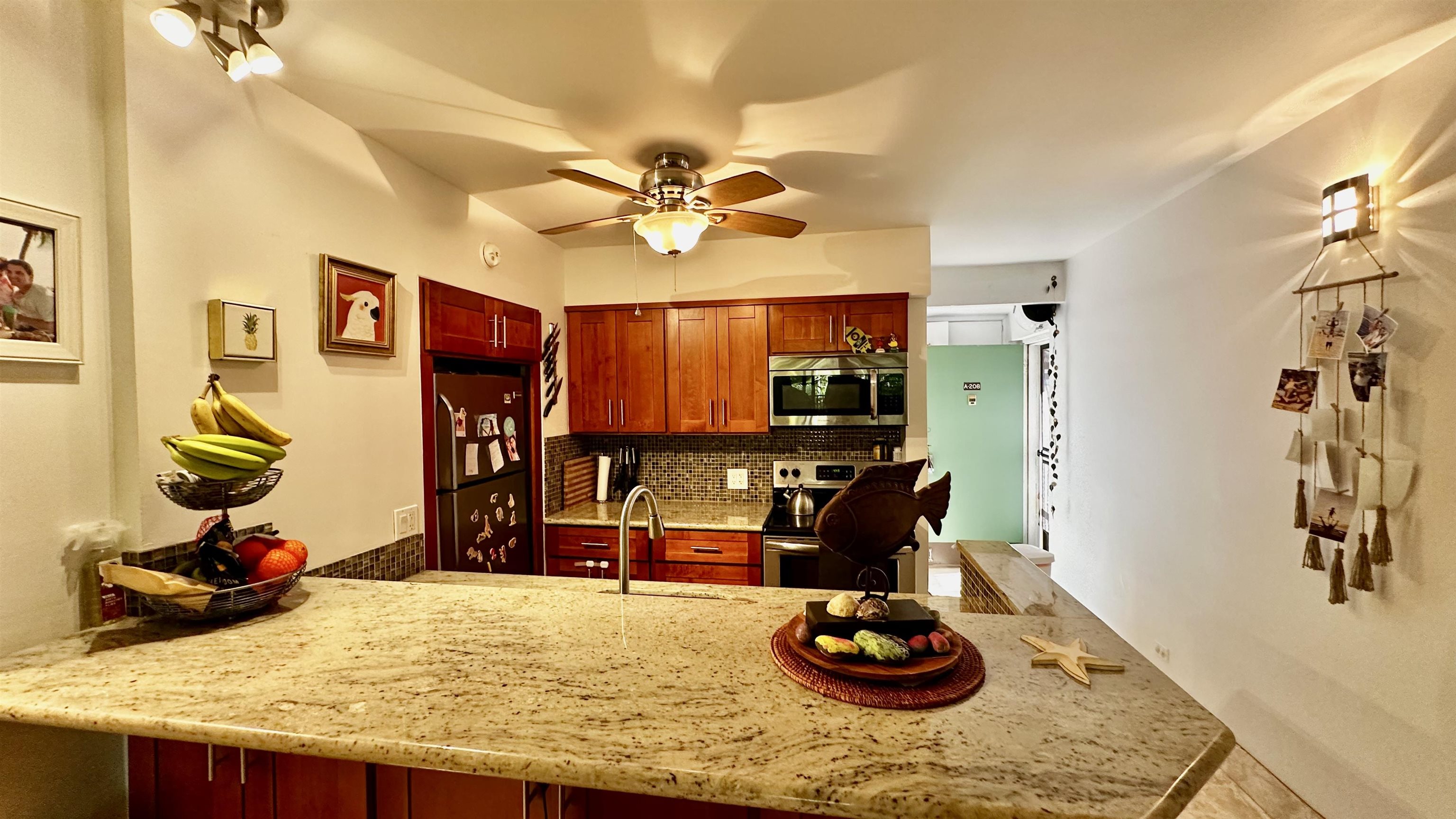 Hale Royale condo # A208, Lahaina, Hawaii - photo 2 of 23