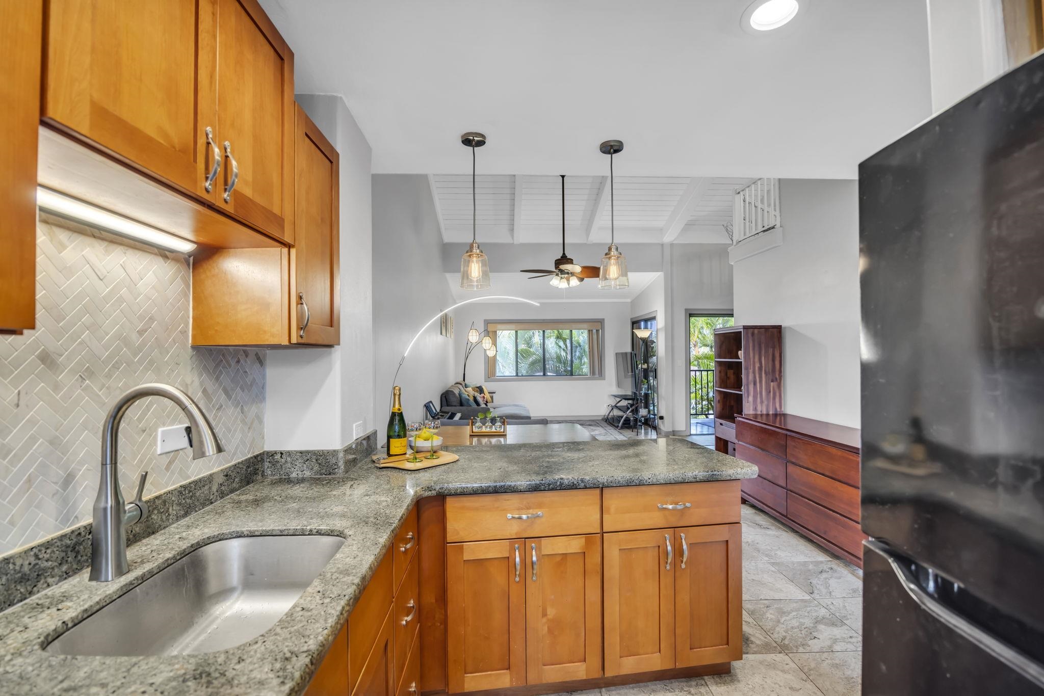 Hale Royale condo # A211, Lahaina, Hawaii - photo 5 of 39