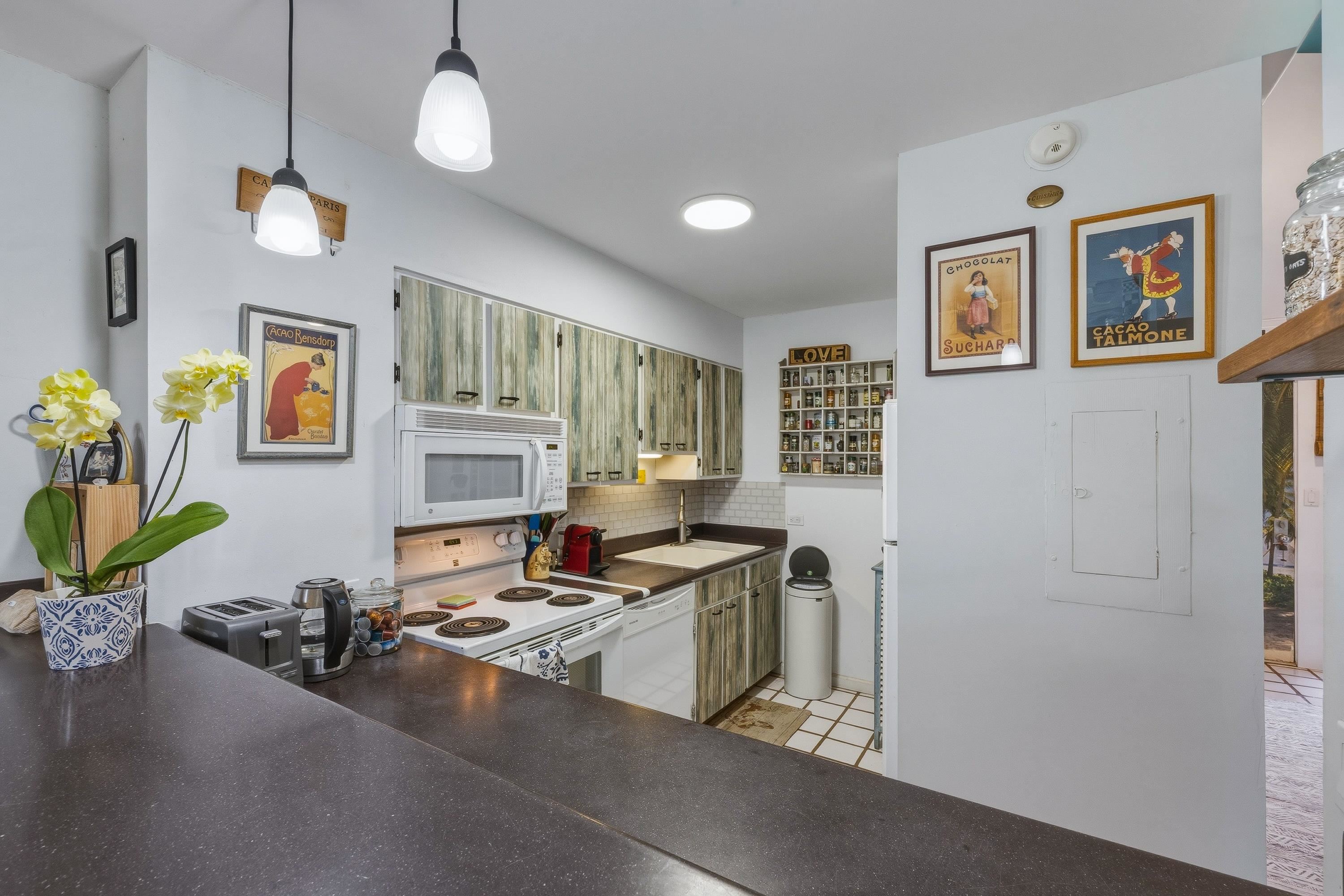 Hale Royale condo # B104, Lahaina, Hawaii - photo 15 of 50