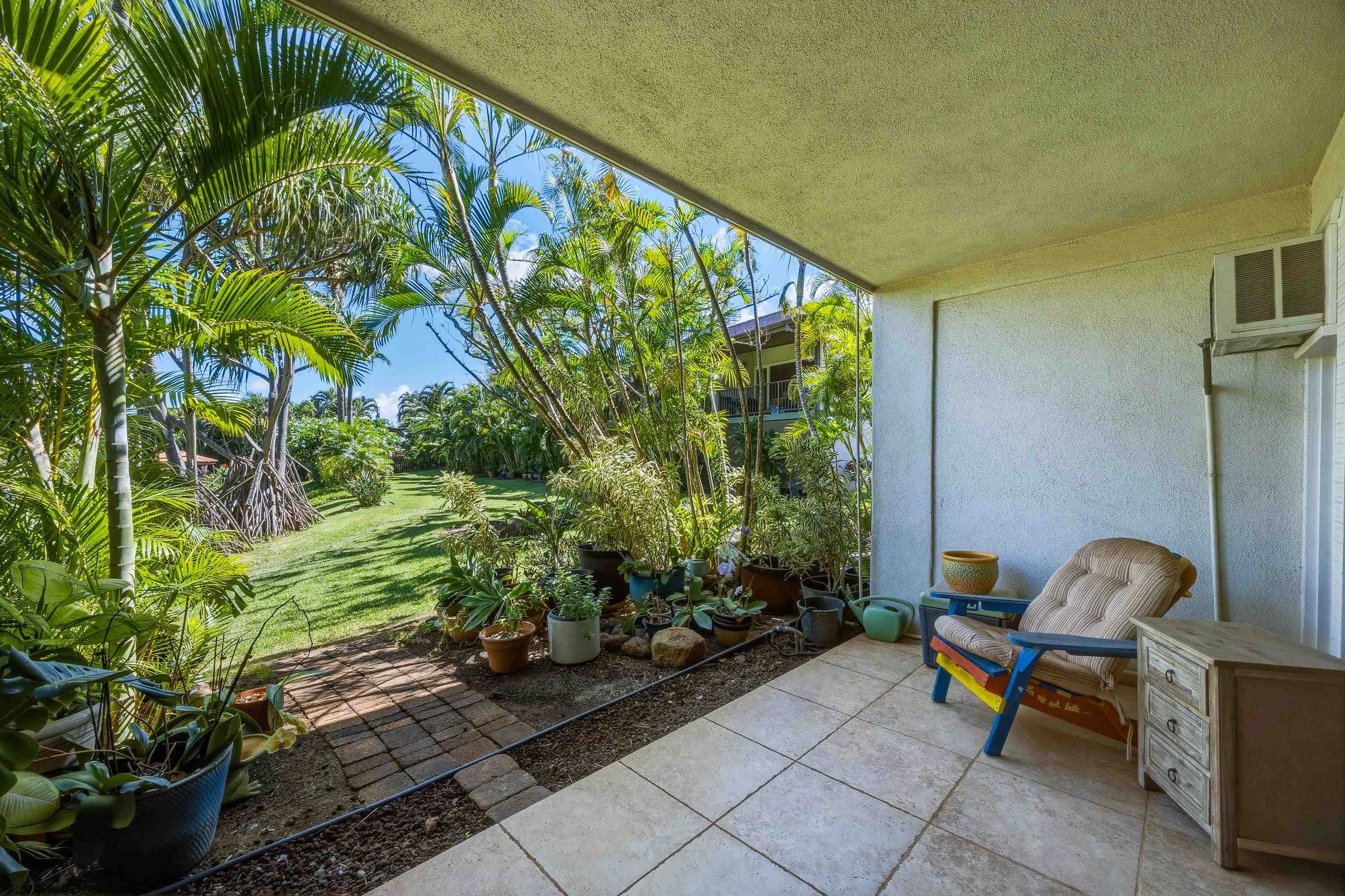 Hale Royale condo # B104, Lahaina, Hawaii - photo 30 of 50