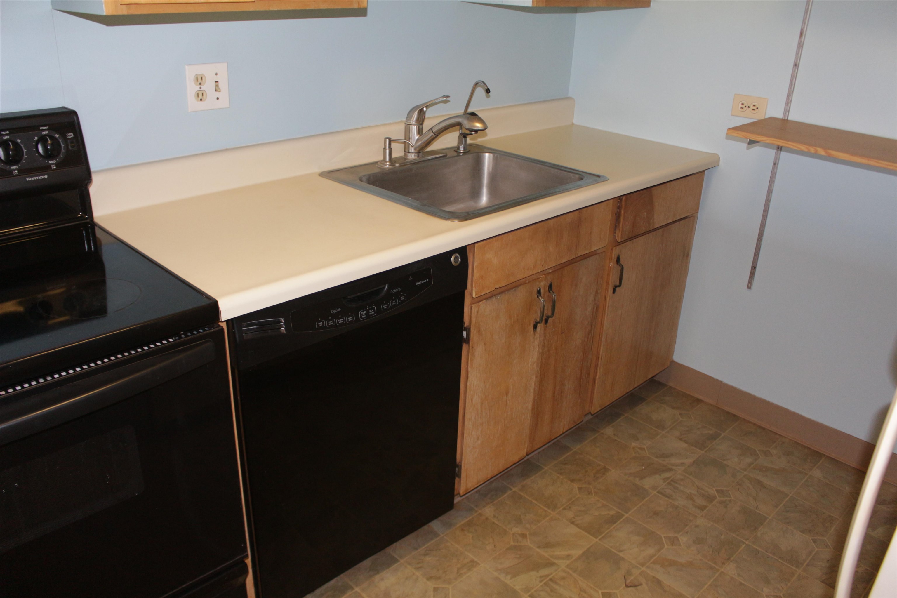 Hale Royale condo # C-108, Lahaina, Hawaii - photo 15 of 32