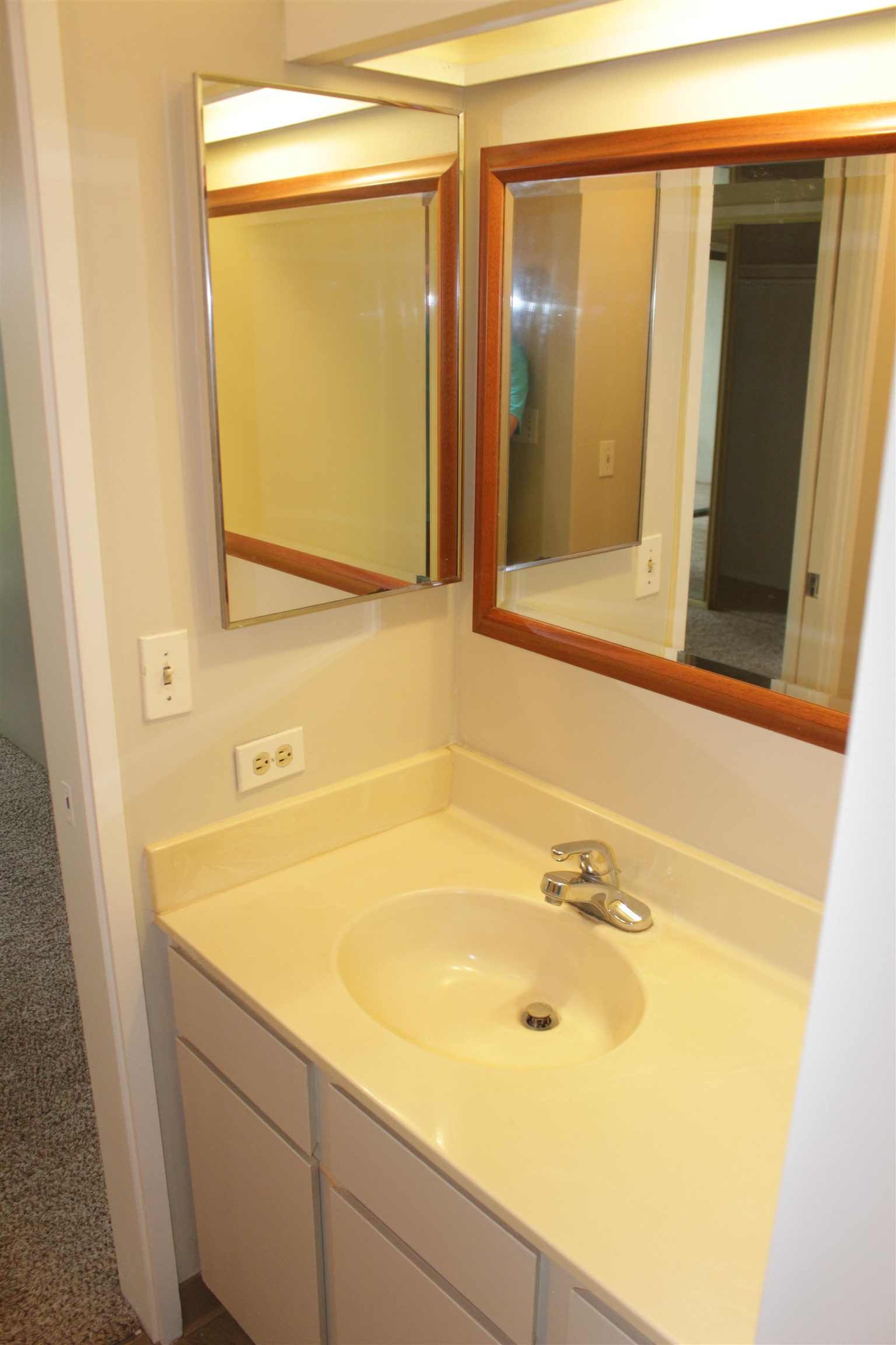 Hale Royale condo # C-108, Lahaina, Hawaii - photo 18 of 25