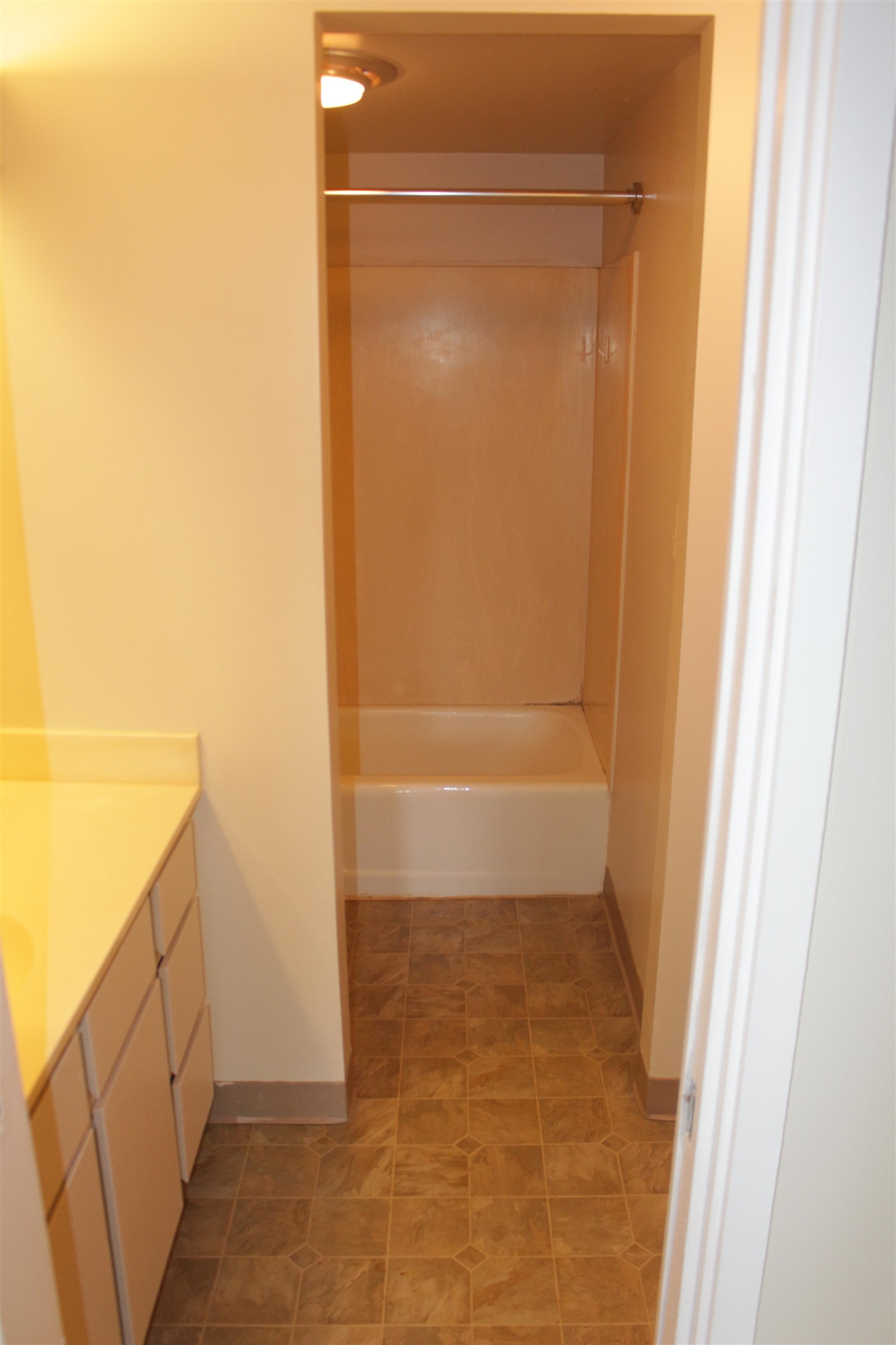 Hale Royale condo # C-108, Lahaina, Hawaii - photo 19 of 32