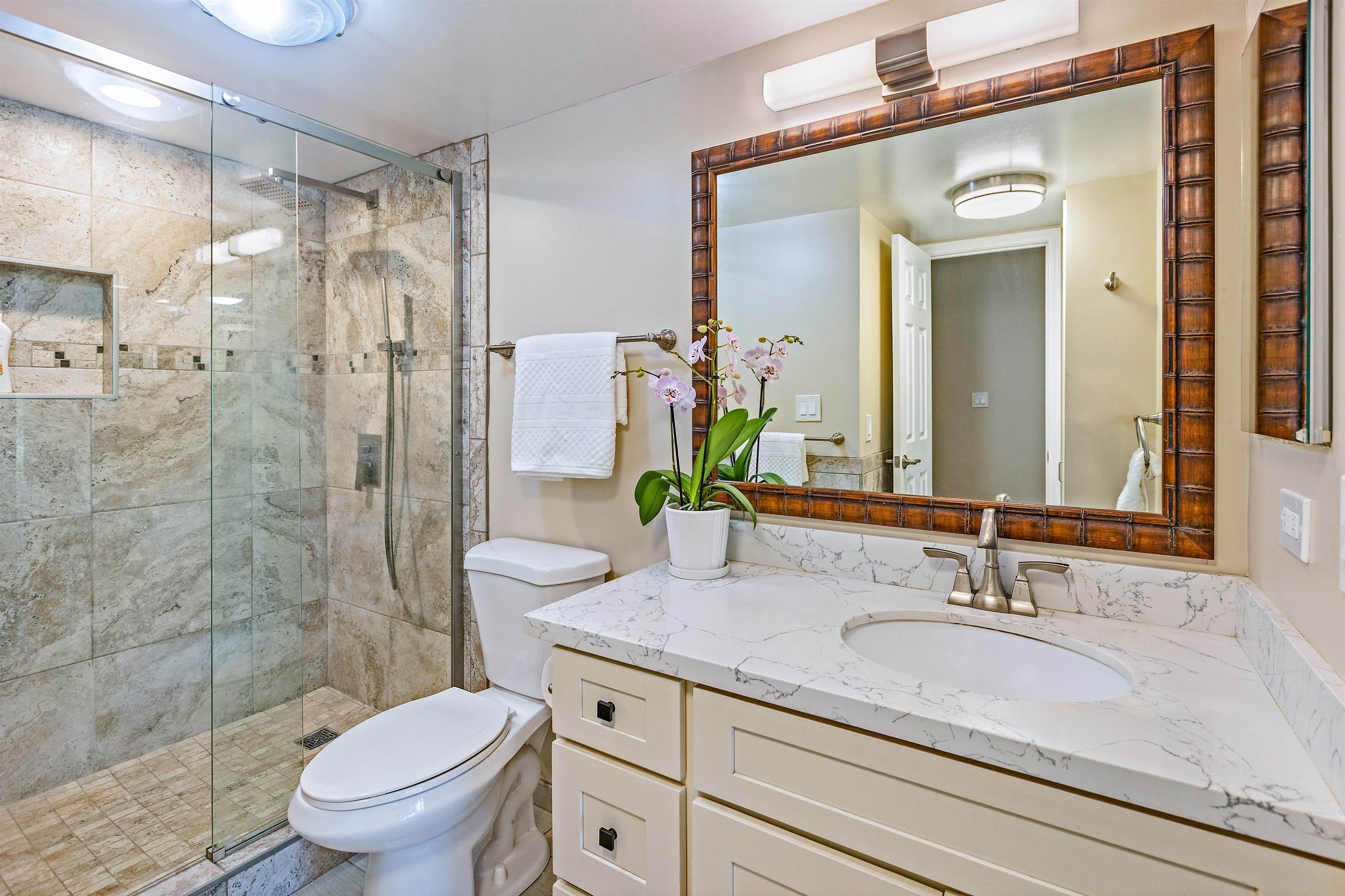 Hale Royale condo # D101, Lahaina, Hawaii - photo 19 of 40