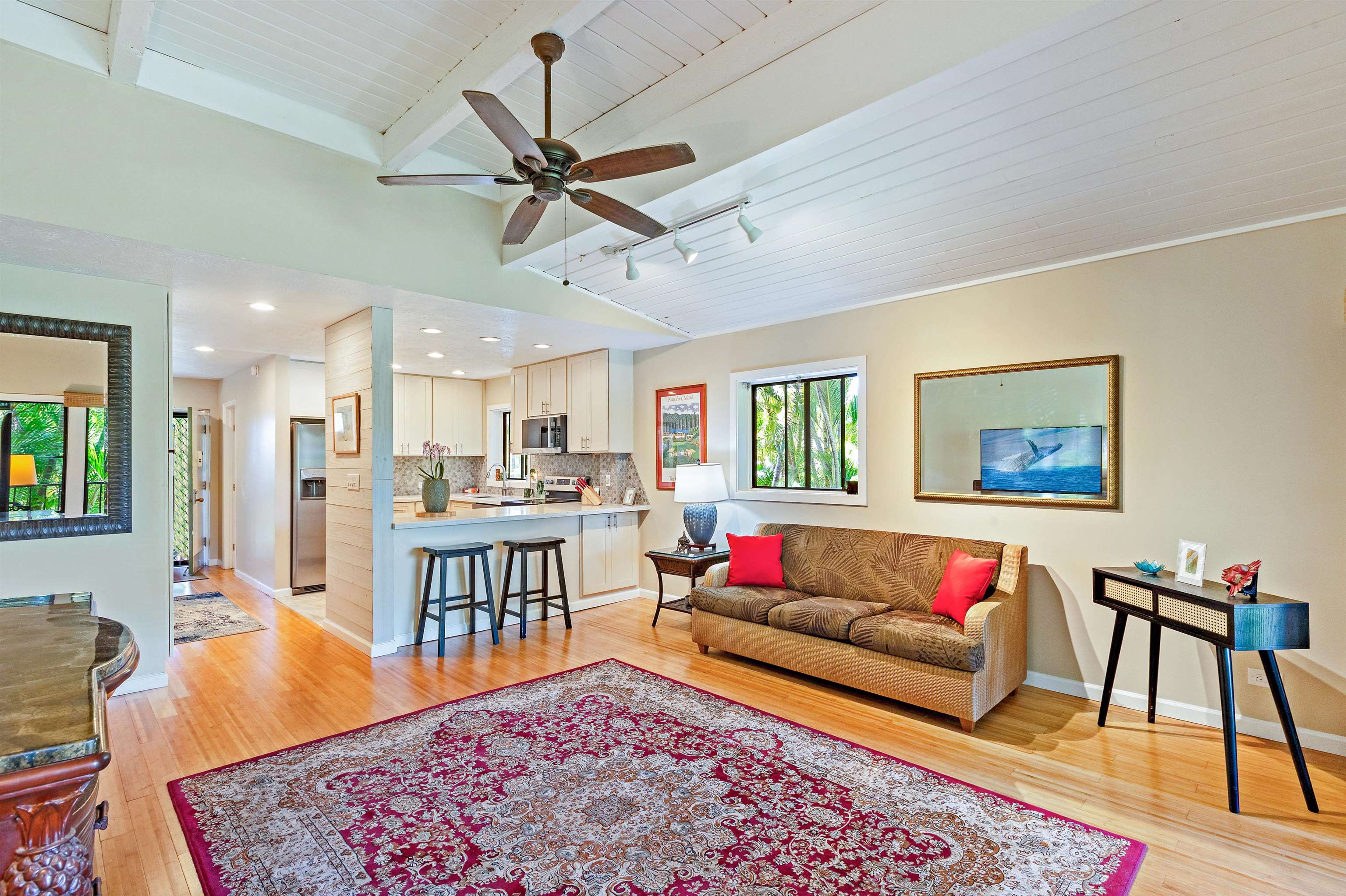 Hale Royale condo # D101, Lahaina, Hawaii - photo 4 of 40