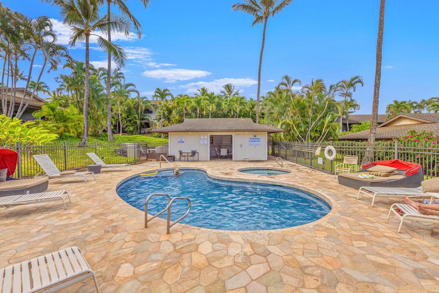 Hale Royale condo # D101, Lahaina, Hawaii - photo 35 of 40